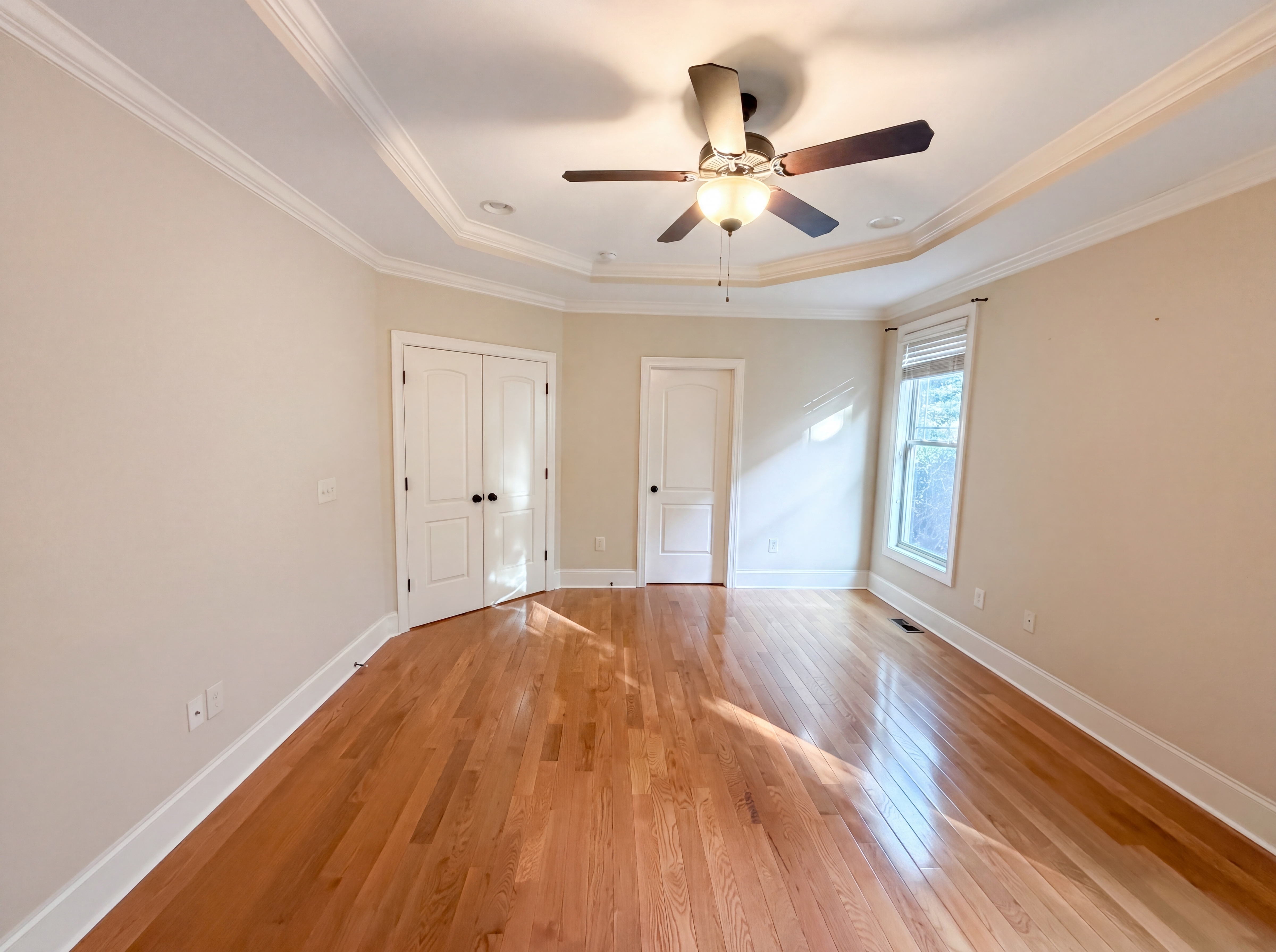Photo 9 of 22 of 1214 Ileagnes Rd, Raleigh, NC