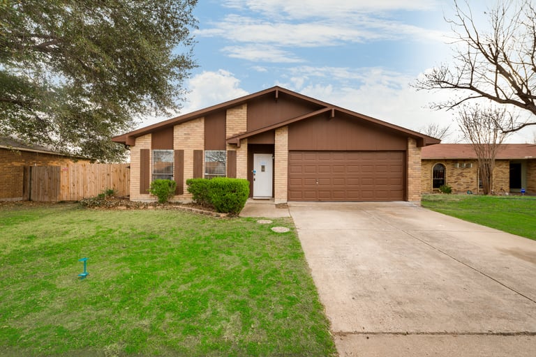 Photo 27 of 27 - 4100 Shagbark St, Fort Worth, TX 76137