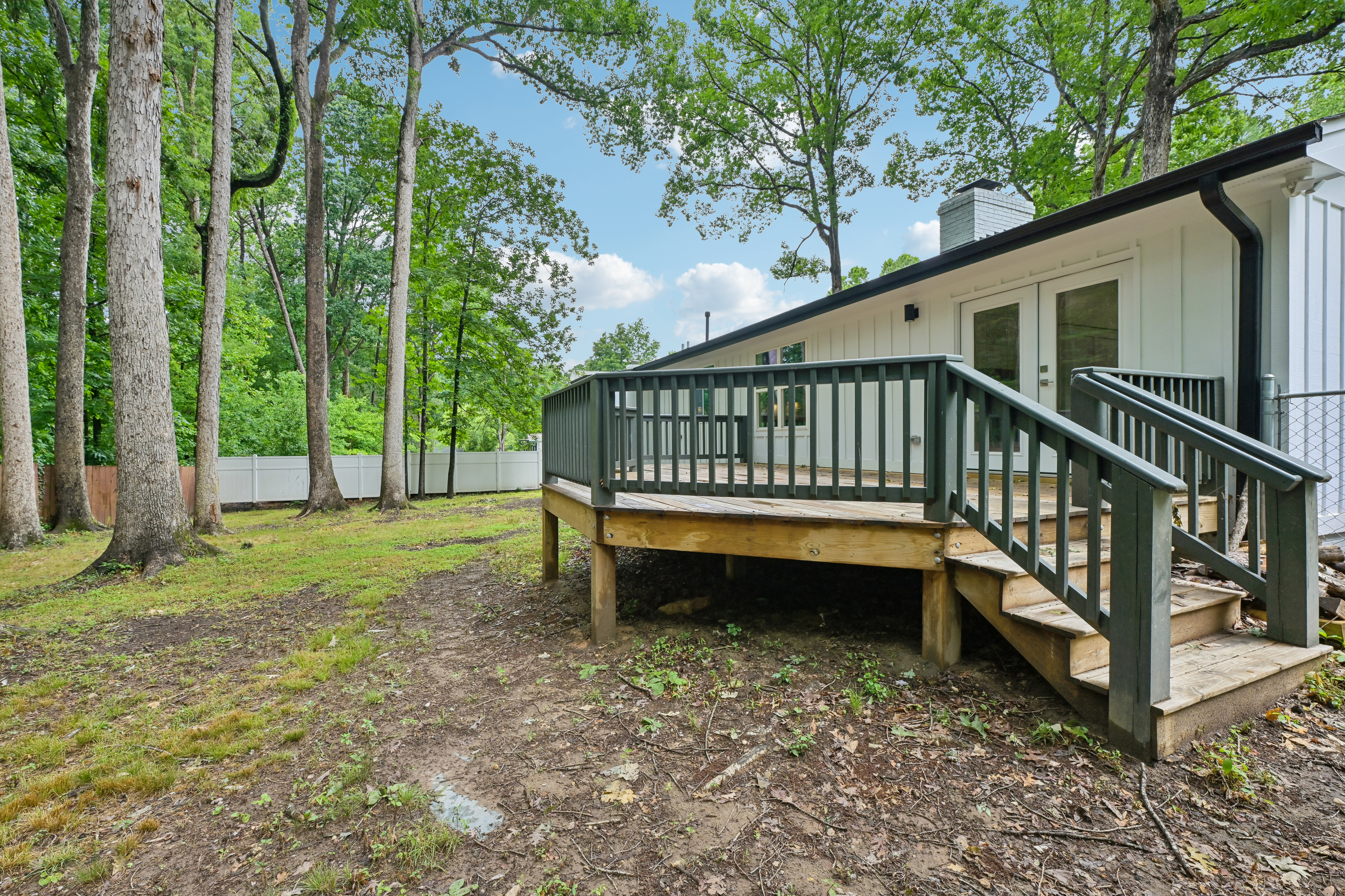 Photo 20 of 36 of 6625 Suburban Dr, Raleigh, NC
