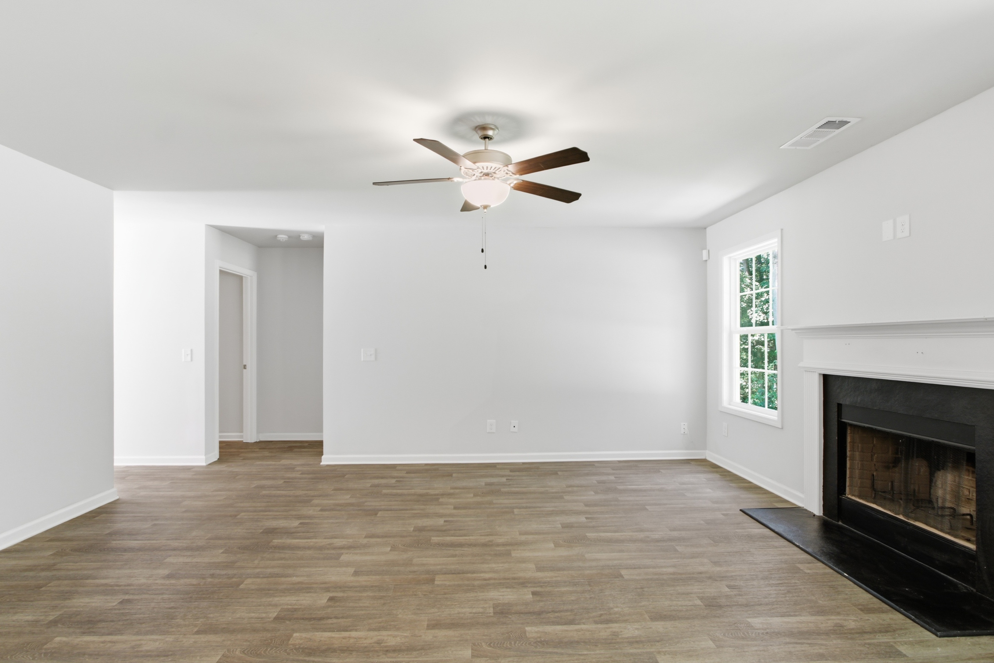 Photo 8 of 38 of 522 Mountain Creek Dr, Maysville, GA