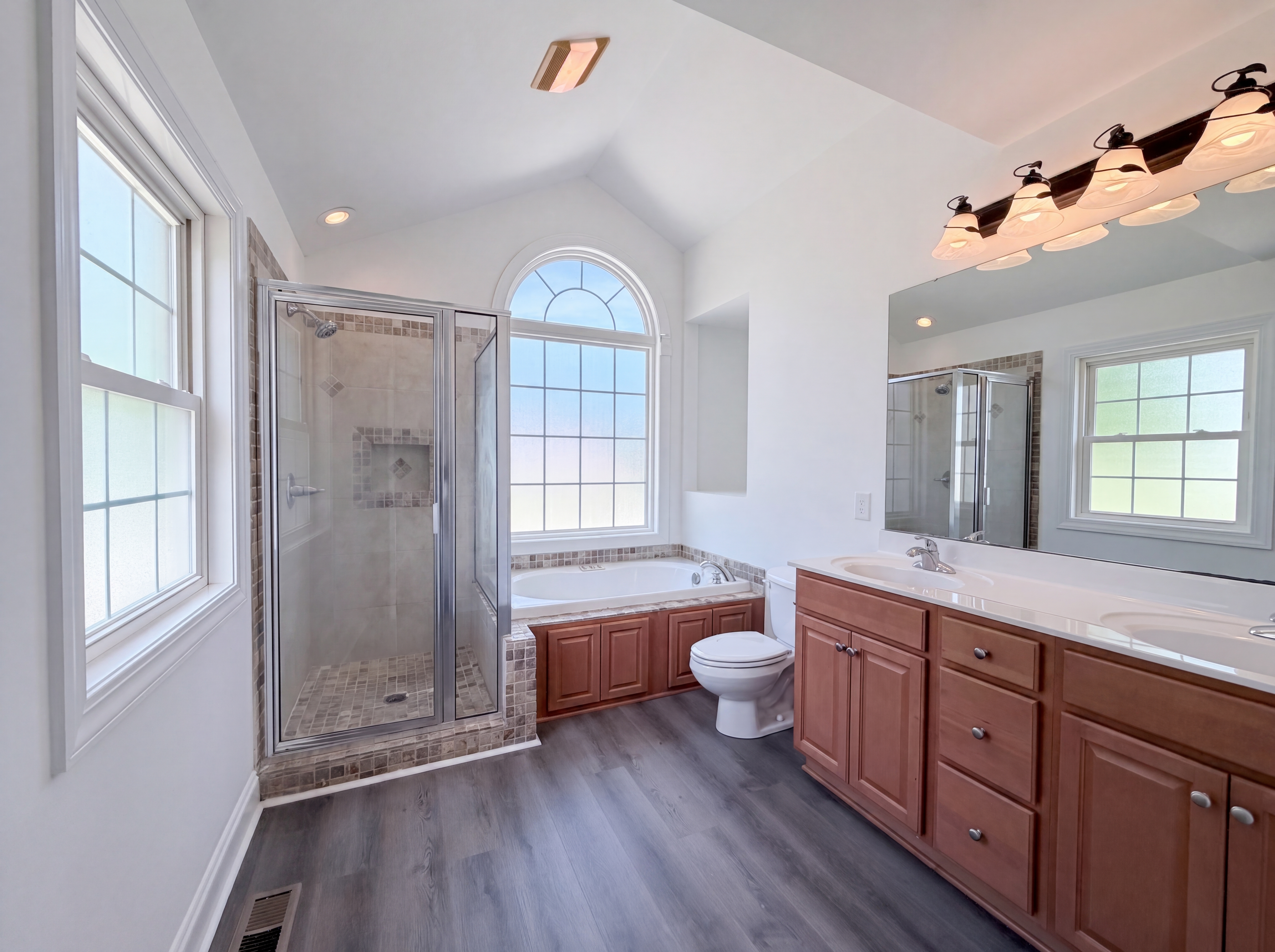 Photo 6 of 18 of 106 Woodfield Ln, Cherryville, NC