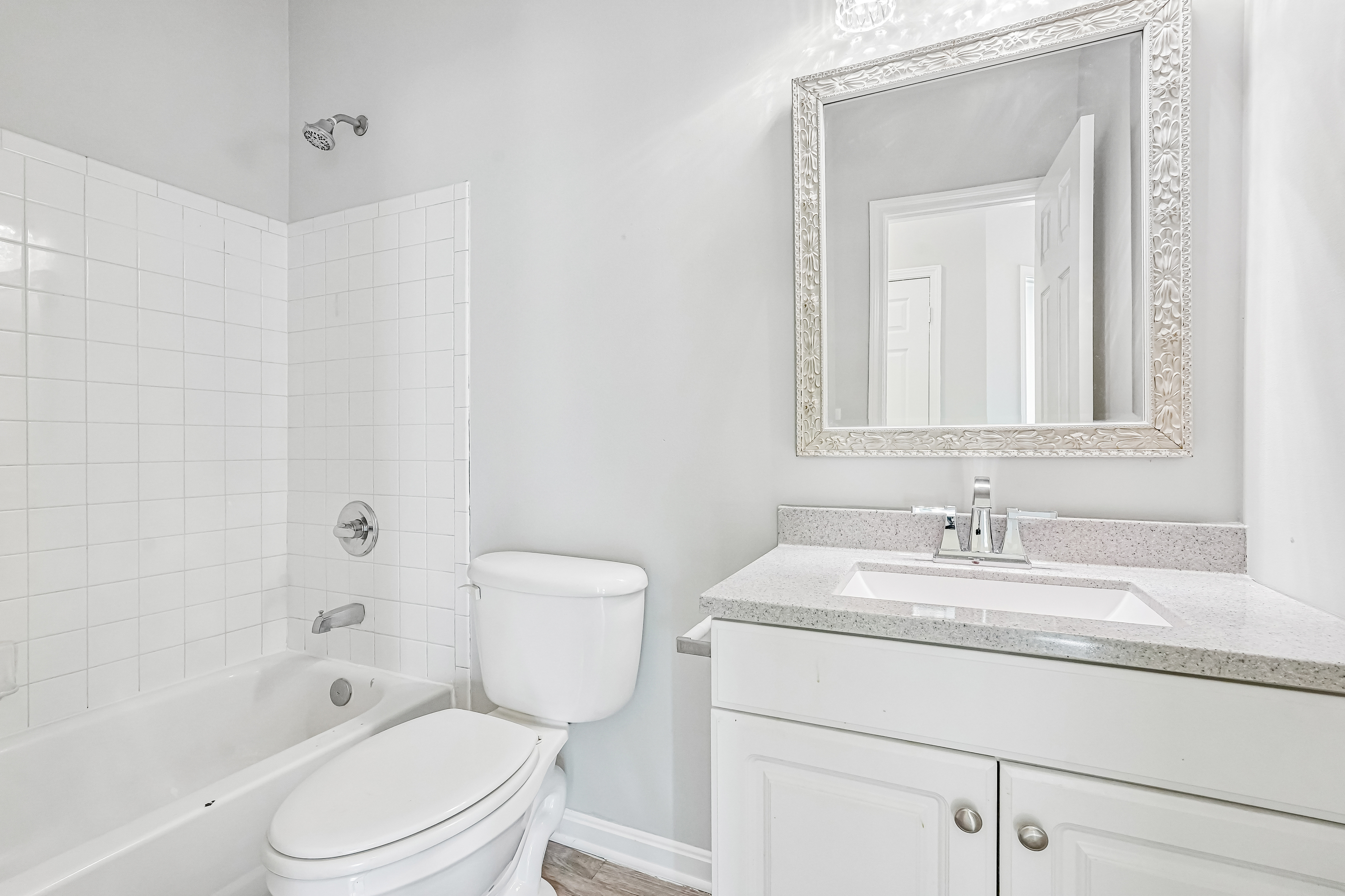 Photo 31 of 48 of 2082 Lawrin Ct, Indianapolis, IN