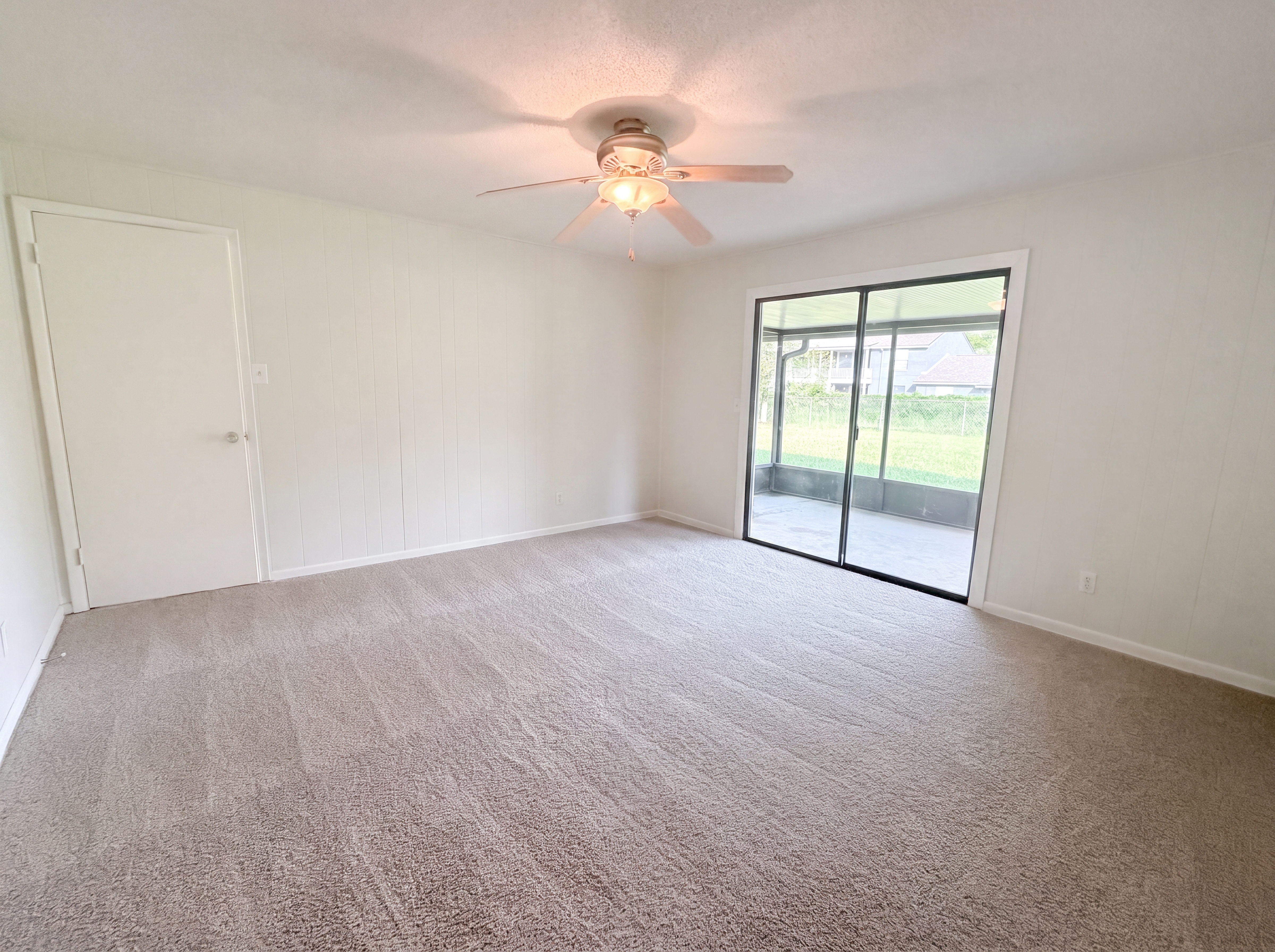 Photo 4 of 17 of 279 Bonnlyn Dr, Orange Park, FL
