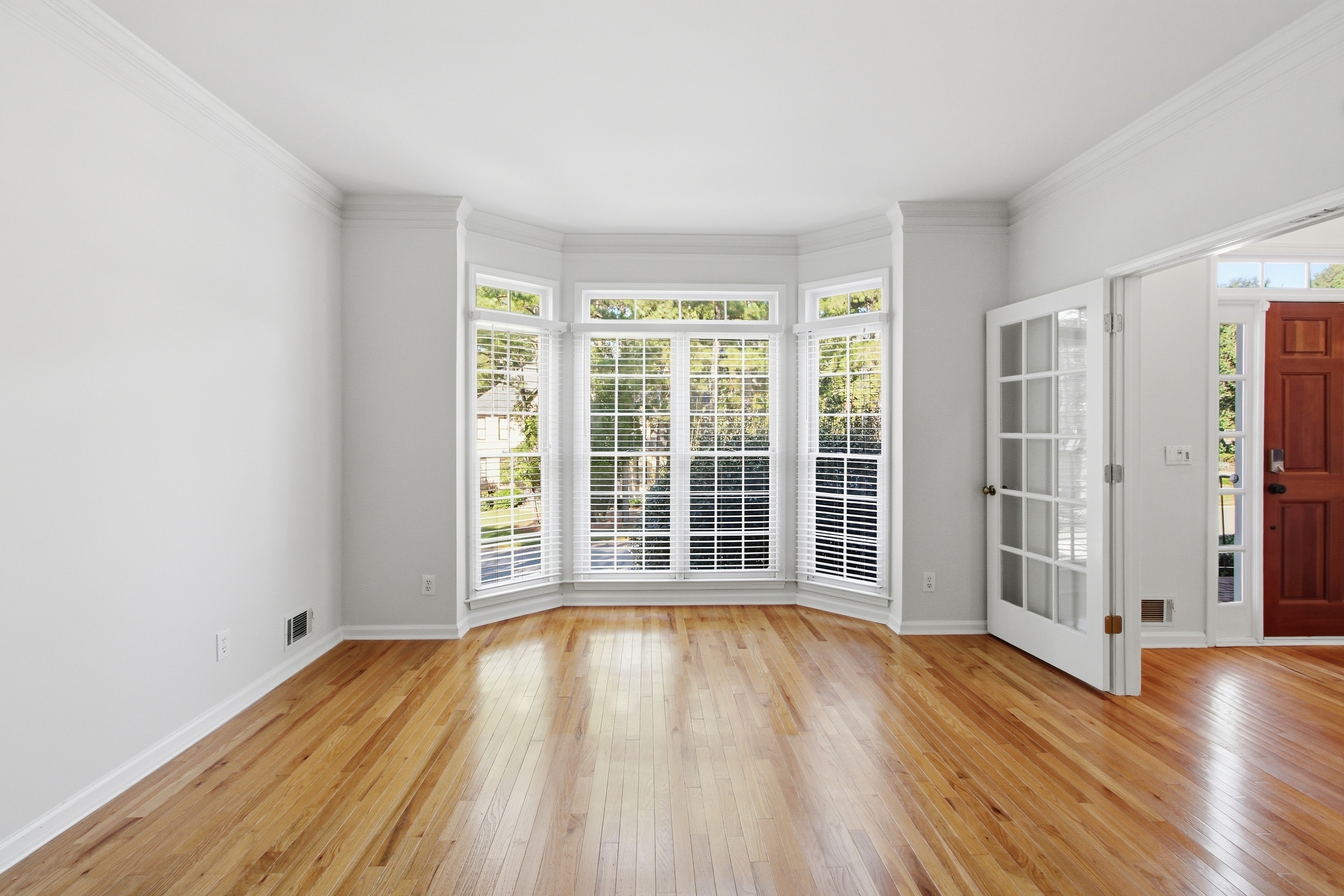 Photo 9 of 26 of 1900 Milfield Cir, Snellville, GA