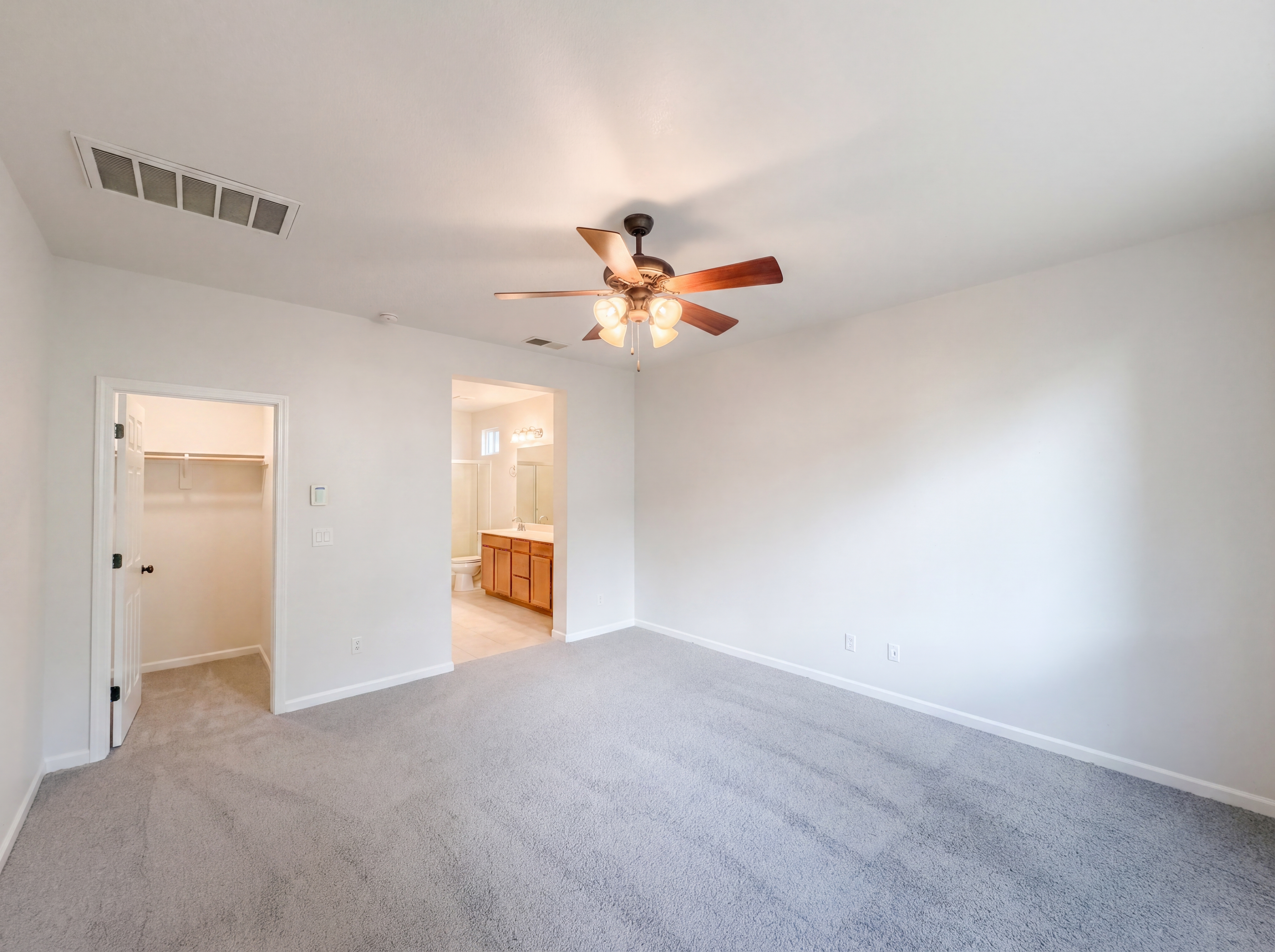 Photo 22 of 43 of 8532 Hawley Way, Elk Grove, CA