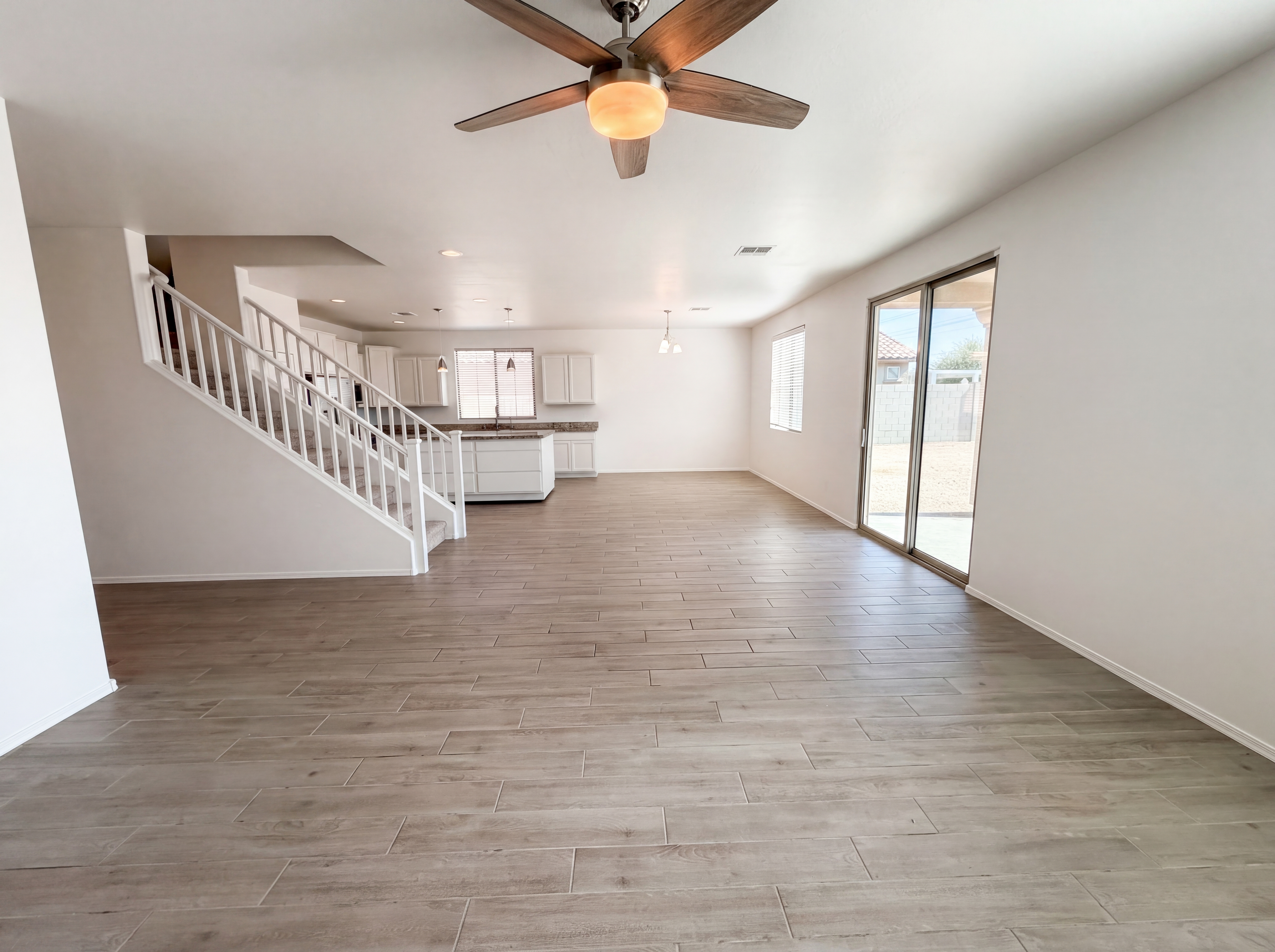 Photo 3 of 38 of 2909 S 121st Dr, Tolleson, AZ