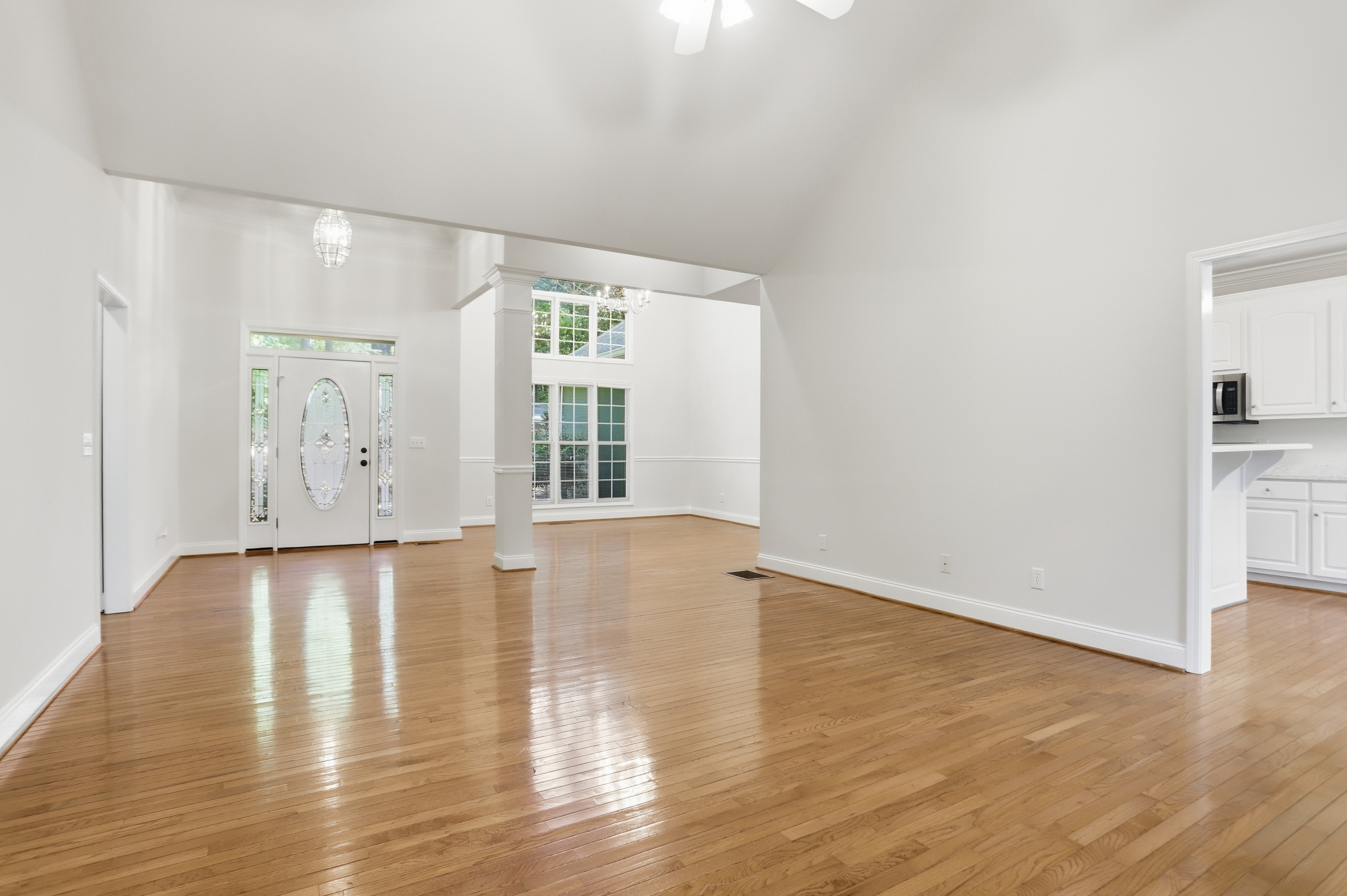 Photo 6 of 34 of 940 Cider Ridge Ct, Clarkesville, GA