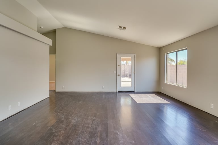 Photo 5 of 22 - 8636 W Tumblewood Dr, Peoria, AZ 85382