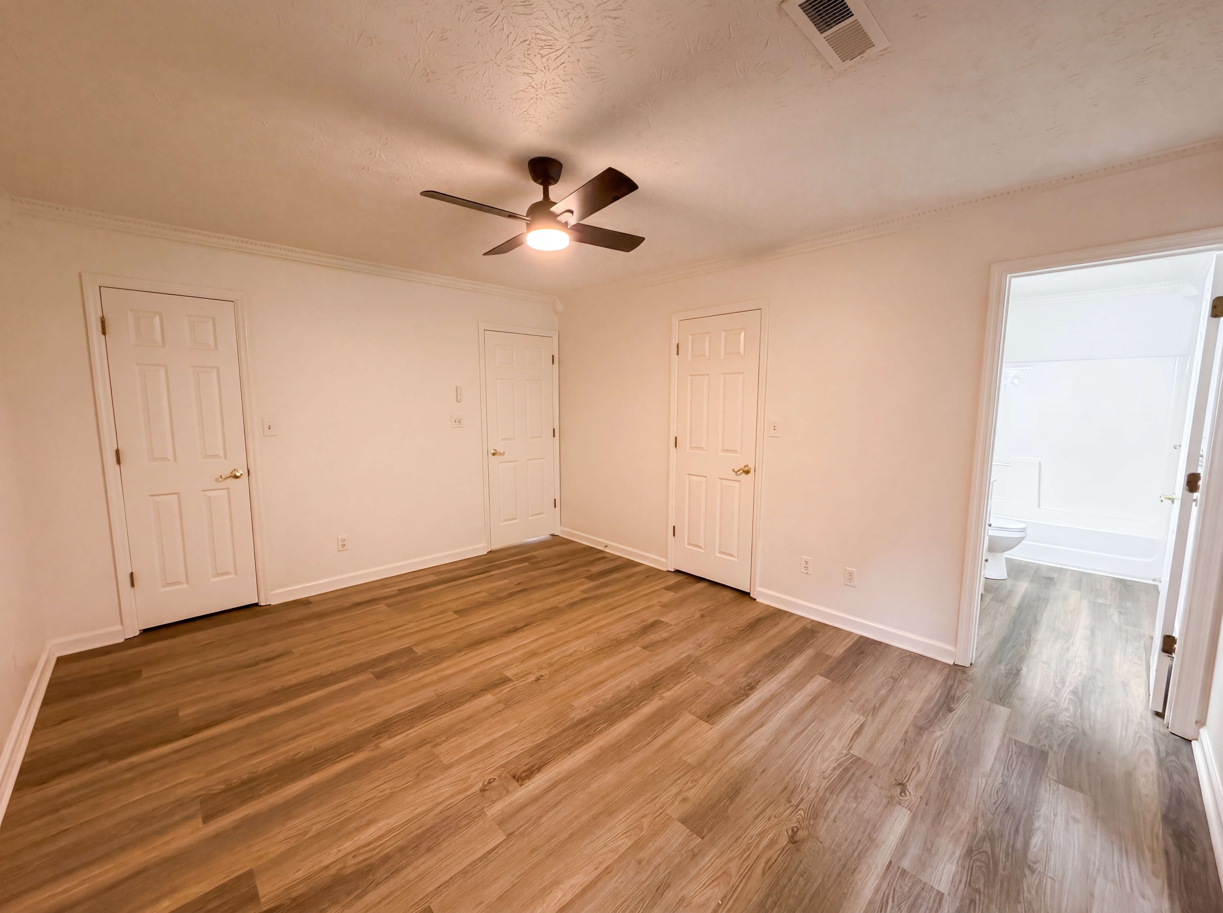 Photo 4 of 22 of 6020 Morning Glory Pl, Knoxville, TN