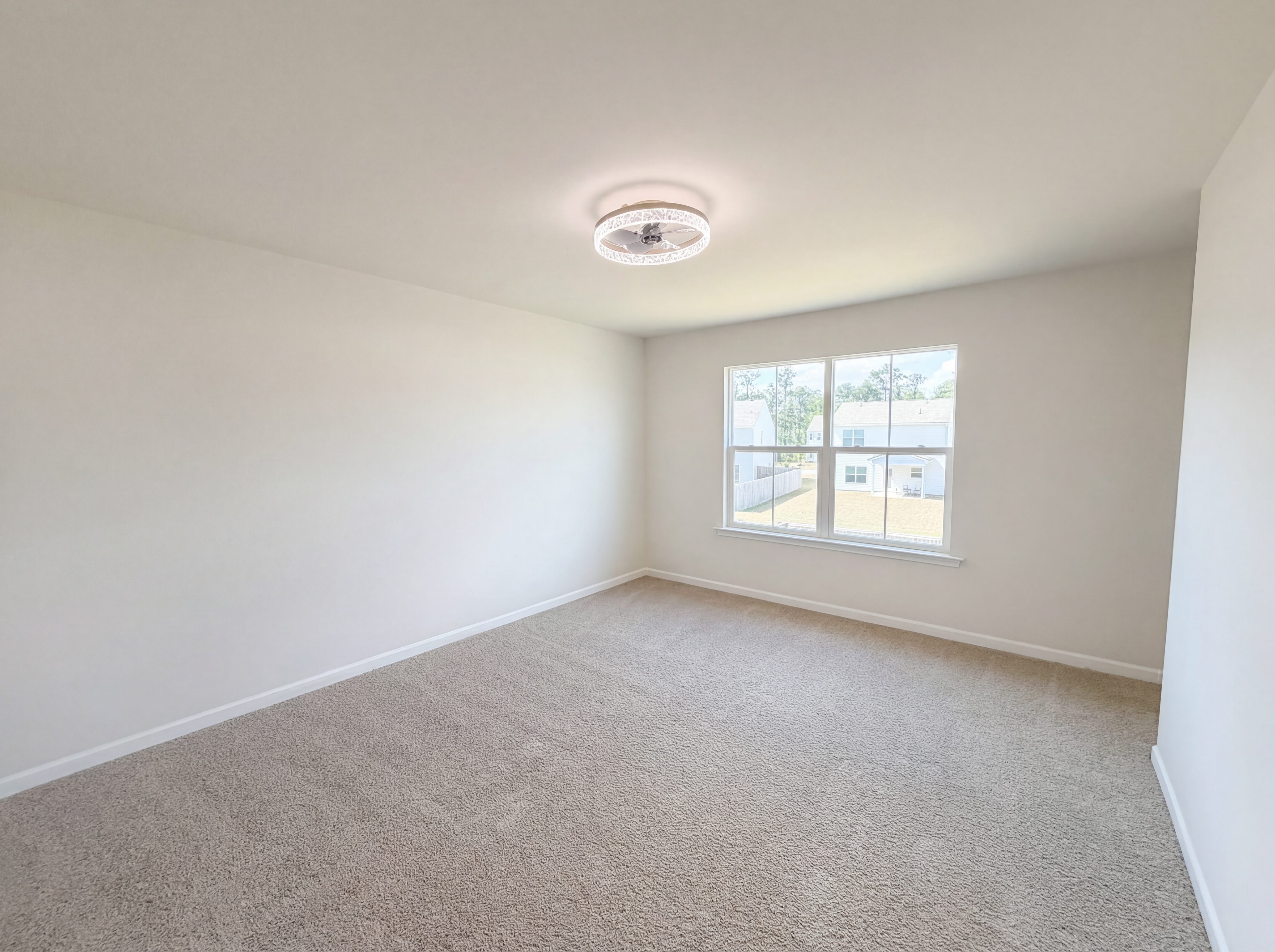Photo 4 of 19 of 152 Pine Crest View Dr, Summerville, SC