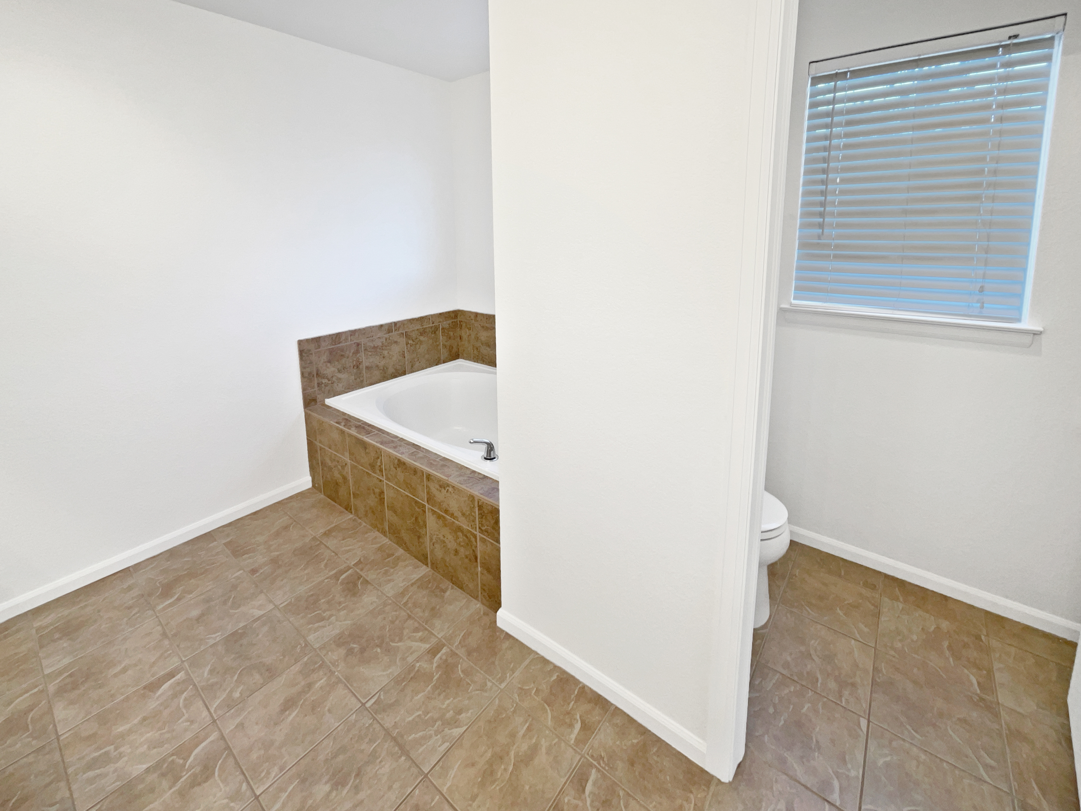 Photo 19 of 27 of 18062 E 104th Pl, Commerce City, CO
