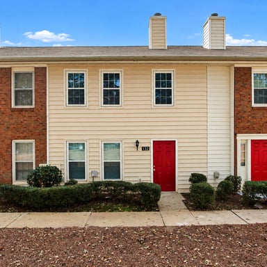 Property photo 1 of 132 Old Ferry Way