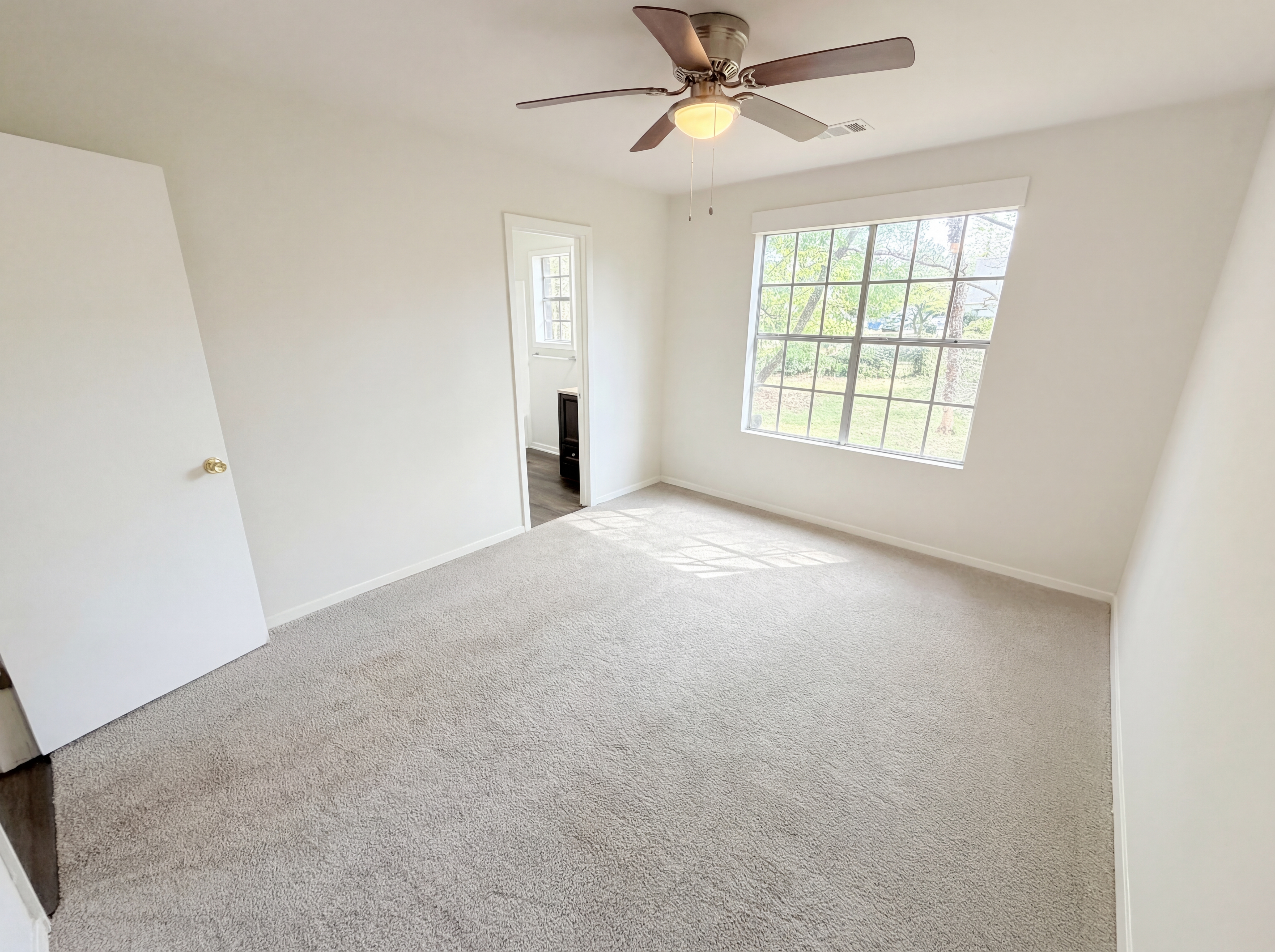 Photo 28 of 31 of 4727 Garden Hills Dr, Stone Mountain, GA