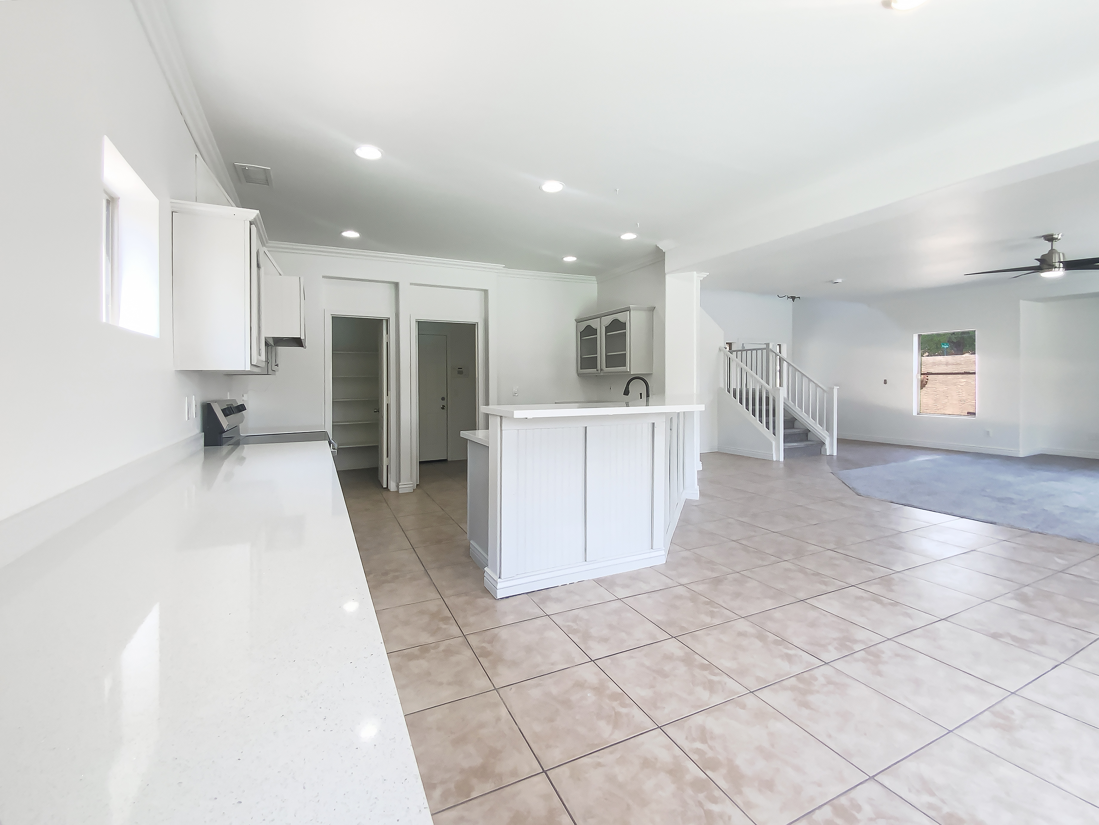 Photo 11 of 21 of 10221 E Knowles Ave, Mesa, AZ