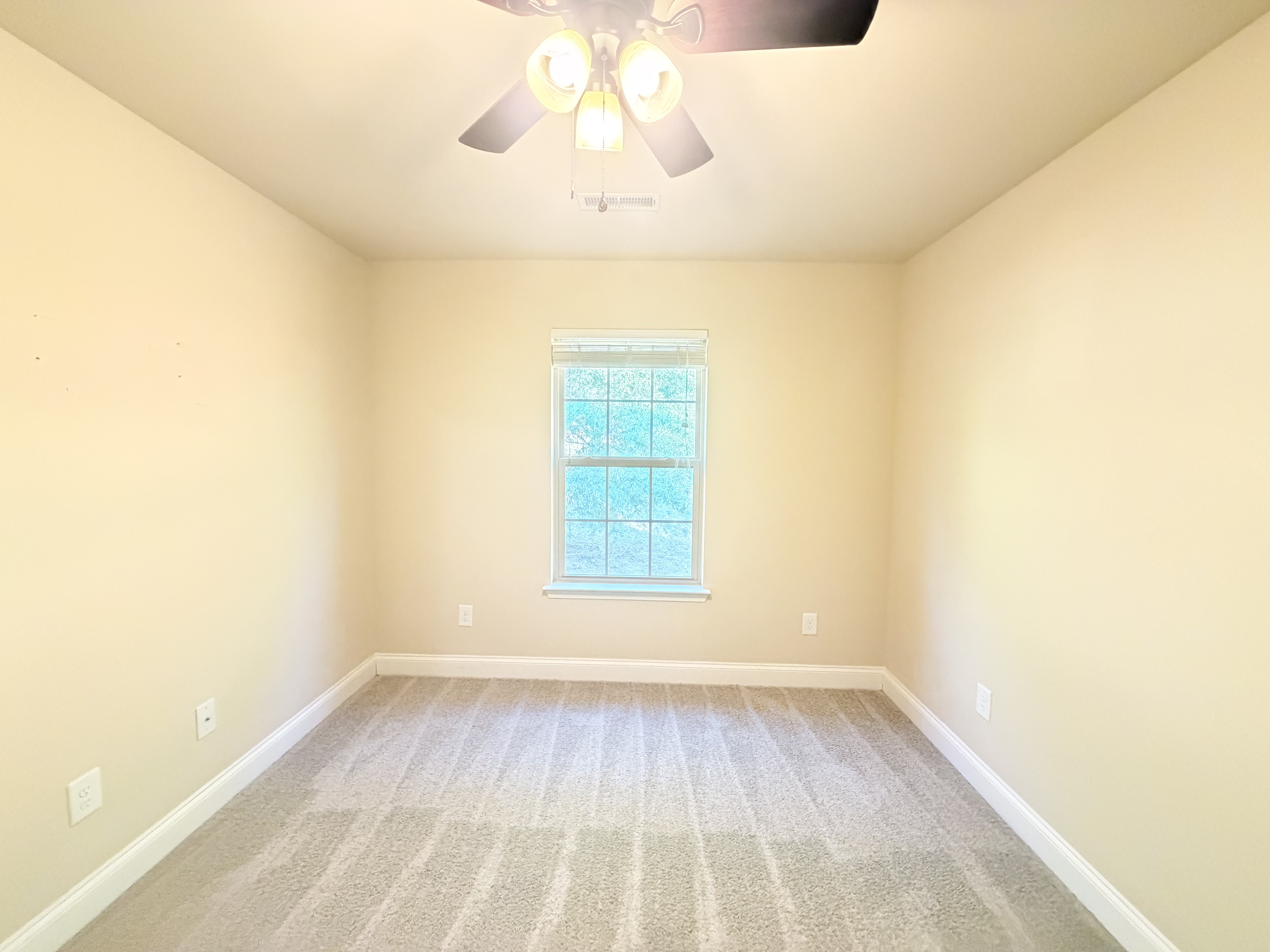 Photo 12 of 20 of 316 Vincent St, Alabaster, AL