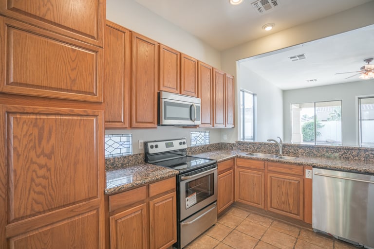 Photo 7 of 23 - 5413 W Angela Dr, Glendale, AZ 85308