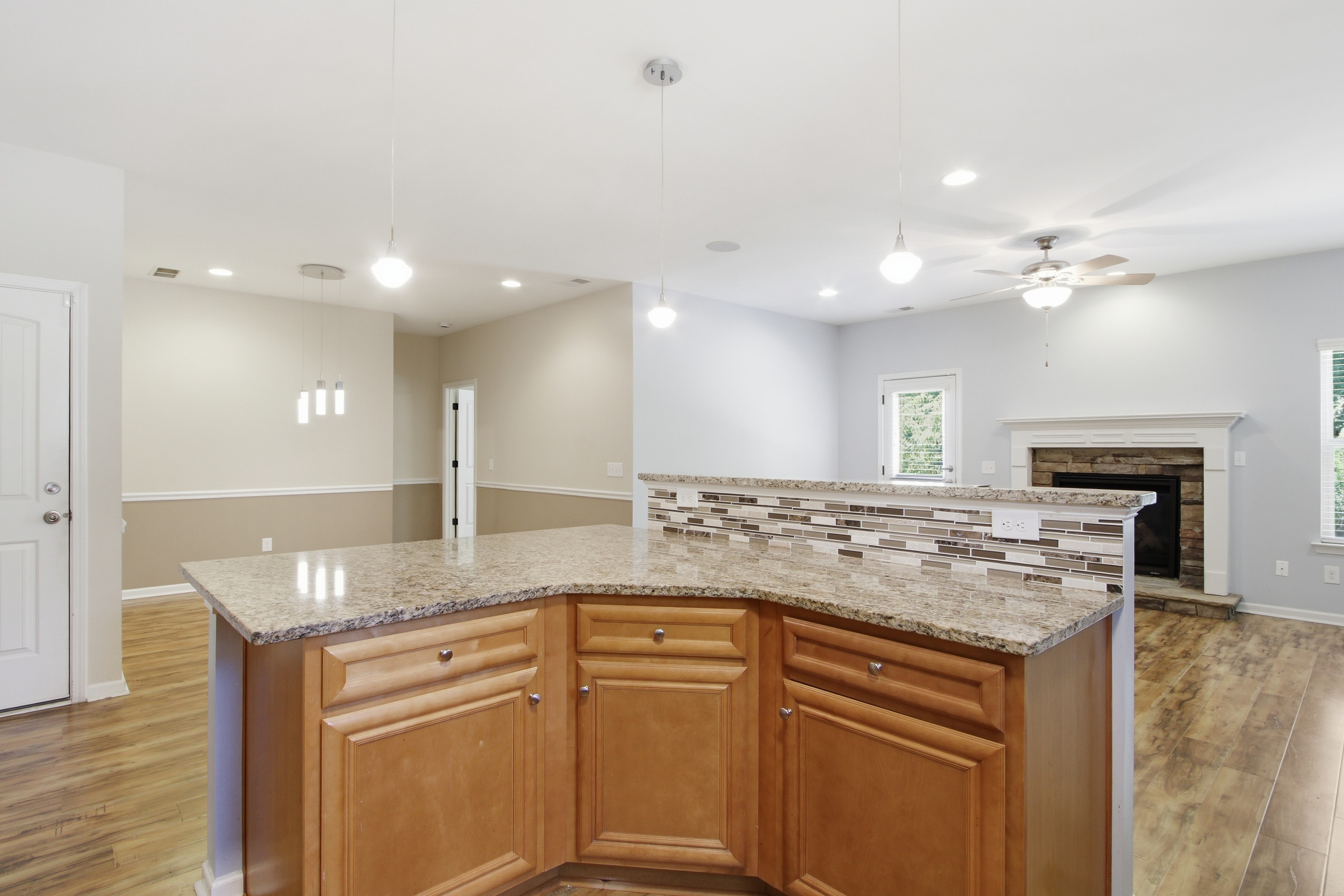 Photo 15 of 37 of 5047 Little Harbor Way, Acworth, GA