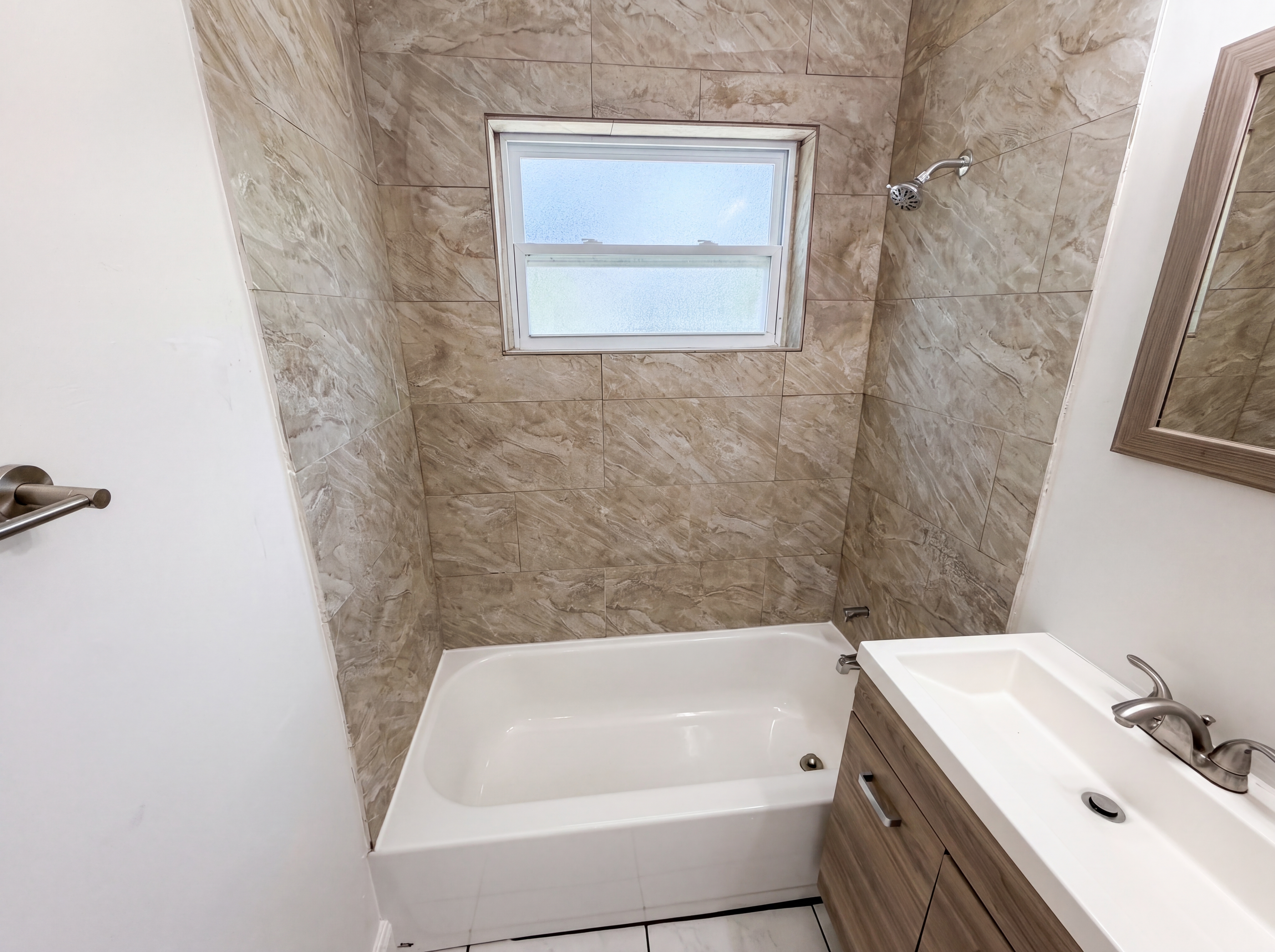 Photo 18 of 23 of 459 Notre Dame Dr, Altamonte Springs, FL