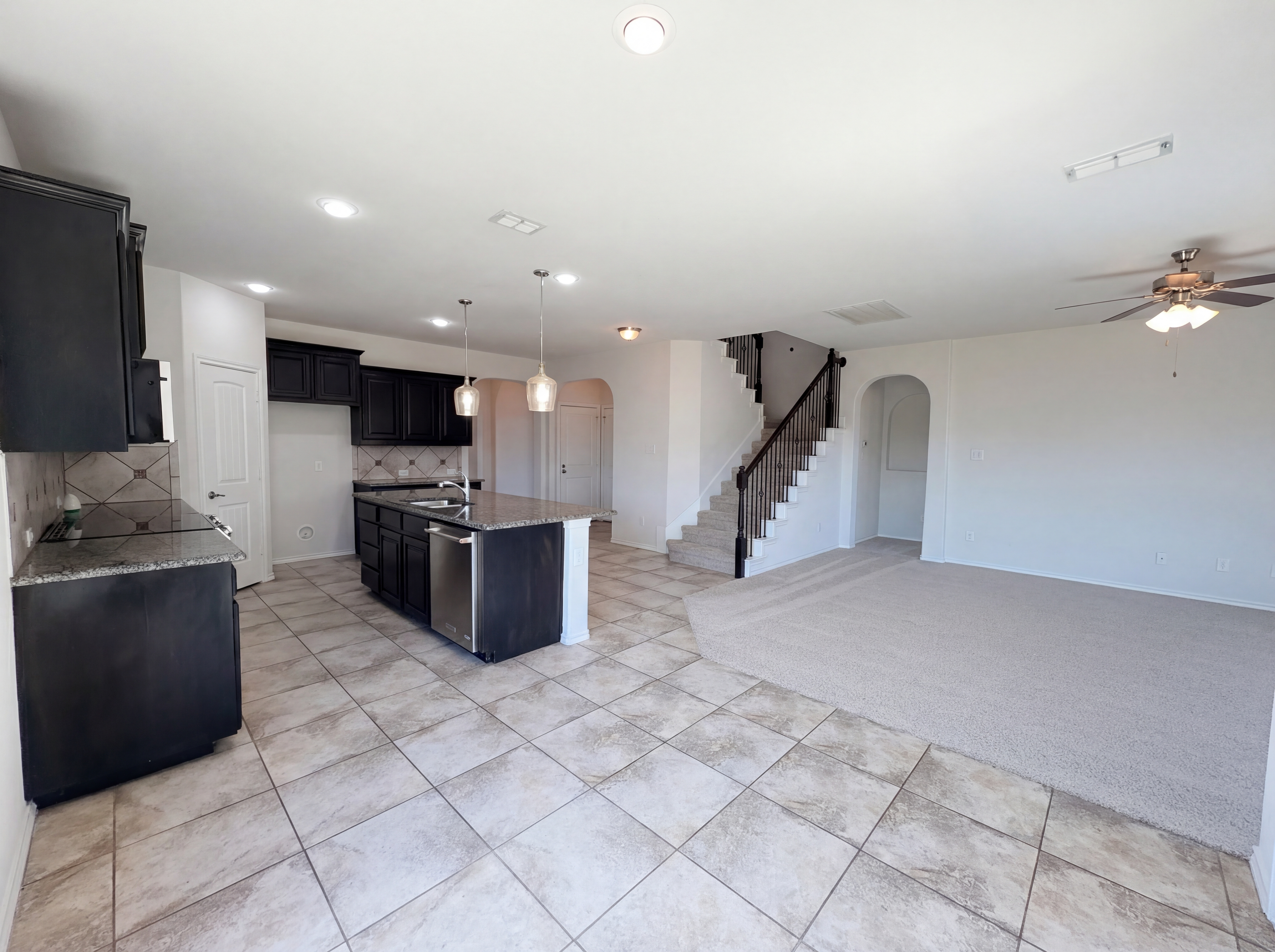 Photo 15 of 32 of 13824 Langston Lake Dr, Fort Worth, TX