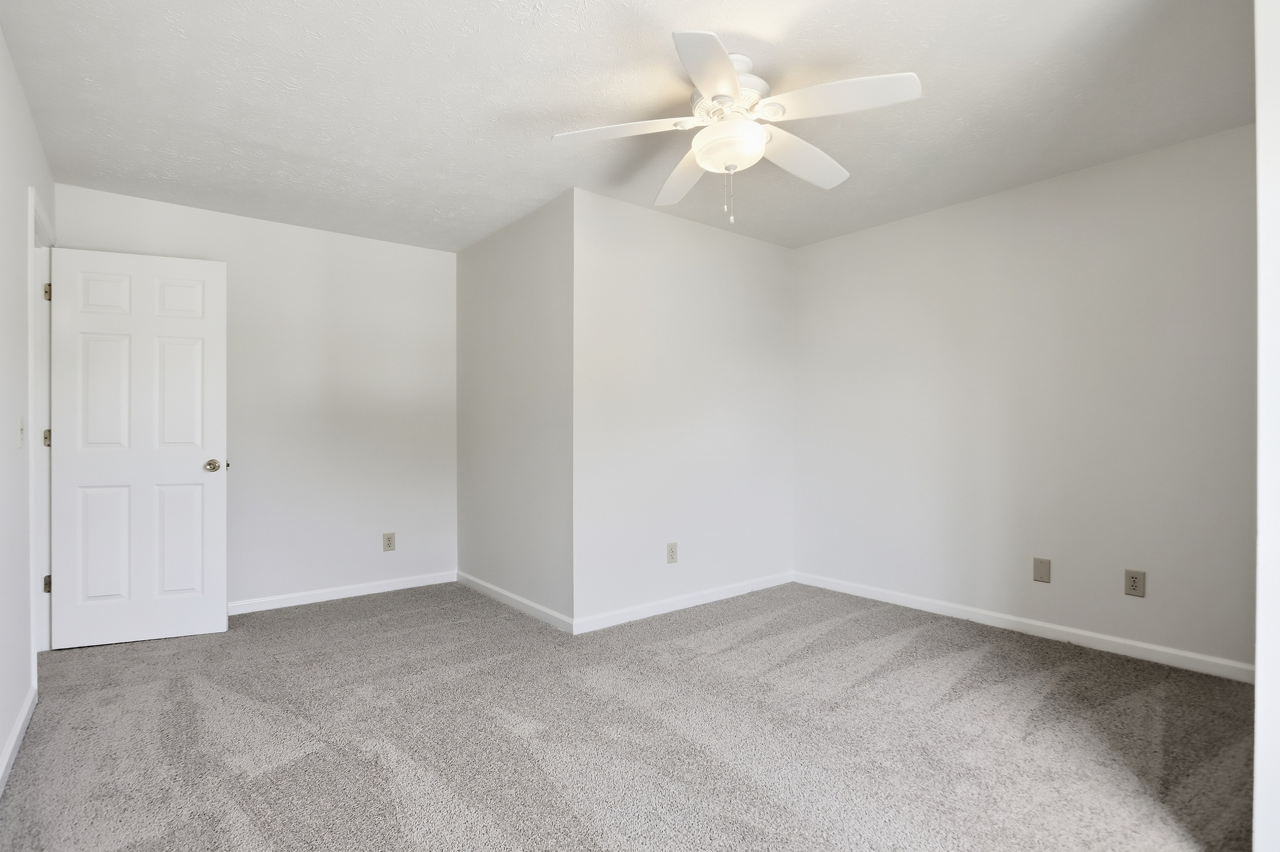 Photo 15 of 38 of 5430 Princeton Oaks Dr, Sugar Hill, GA
