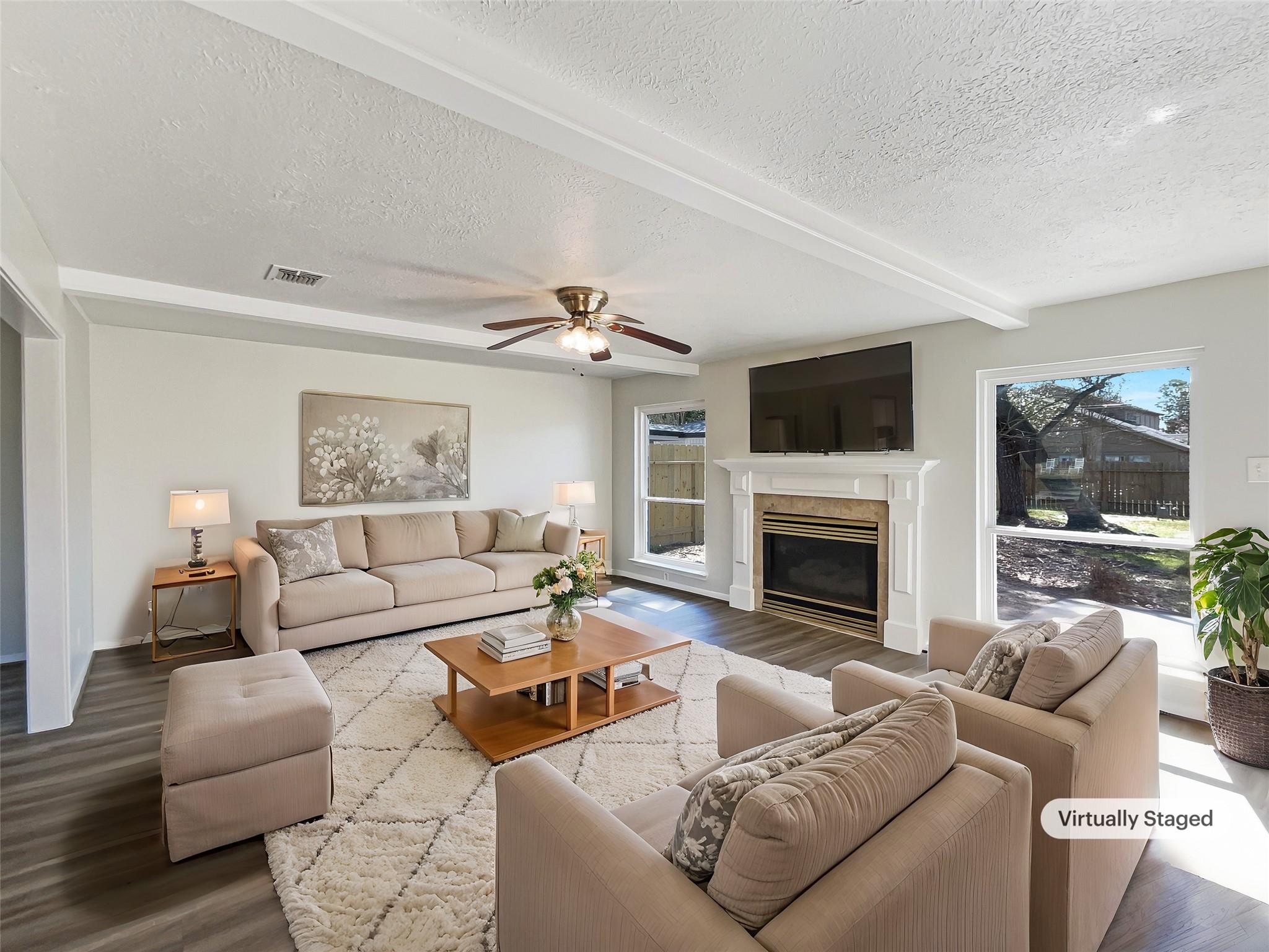 Photo 6 of 37 of 515 Rosewood Dr, Shenandoah, TX