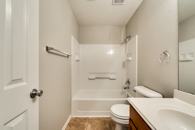 Photo 32 of 34 - 1525 Redman Dr, Royse City, TX 75189