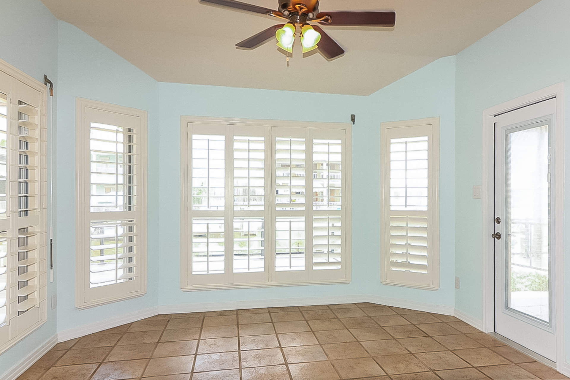 Photo 9 of 21 of 133 Sea Breeze Dr, Aransas Pass, TX