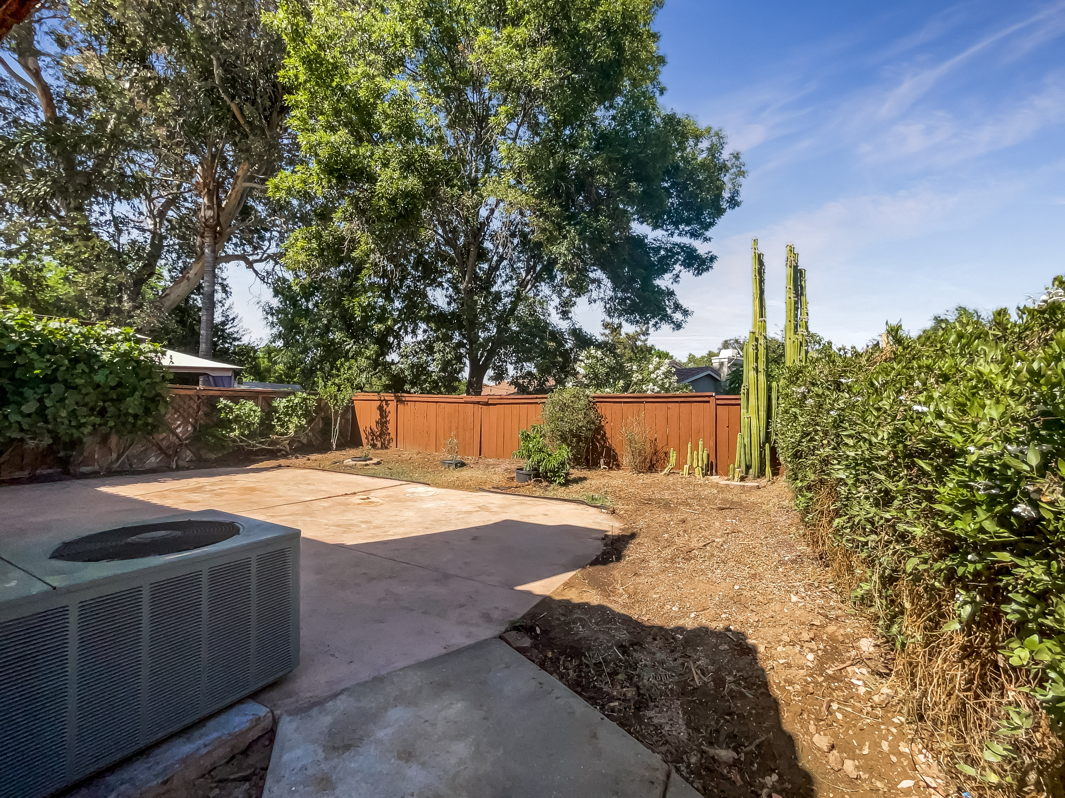 Photo 13 of 23 of 25922 Palomita Dr, Santa Clarita, CA
