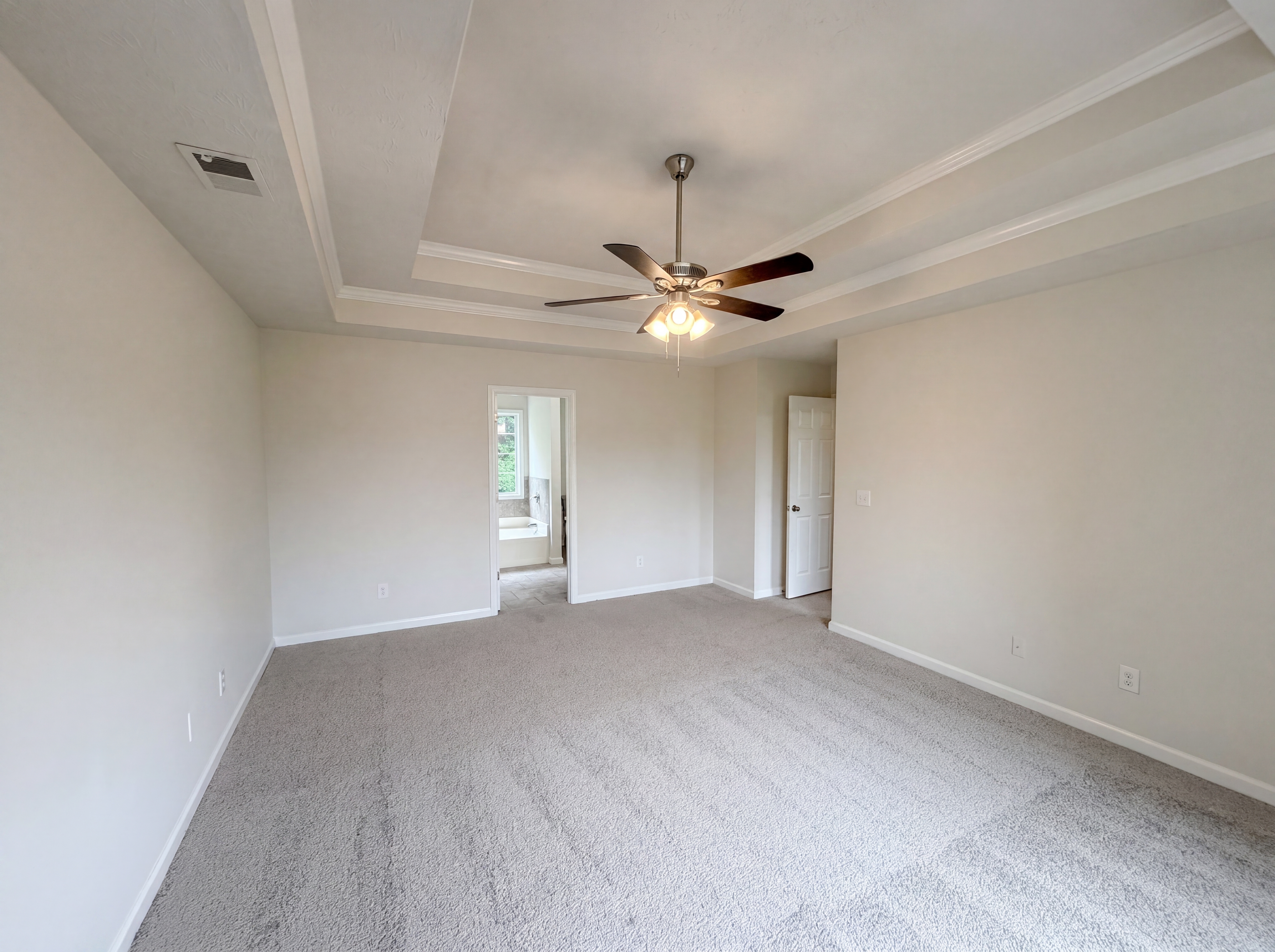 Photo 10 of 21 of 1555 Rose Pointe Dr, Loganville, GA