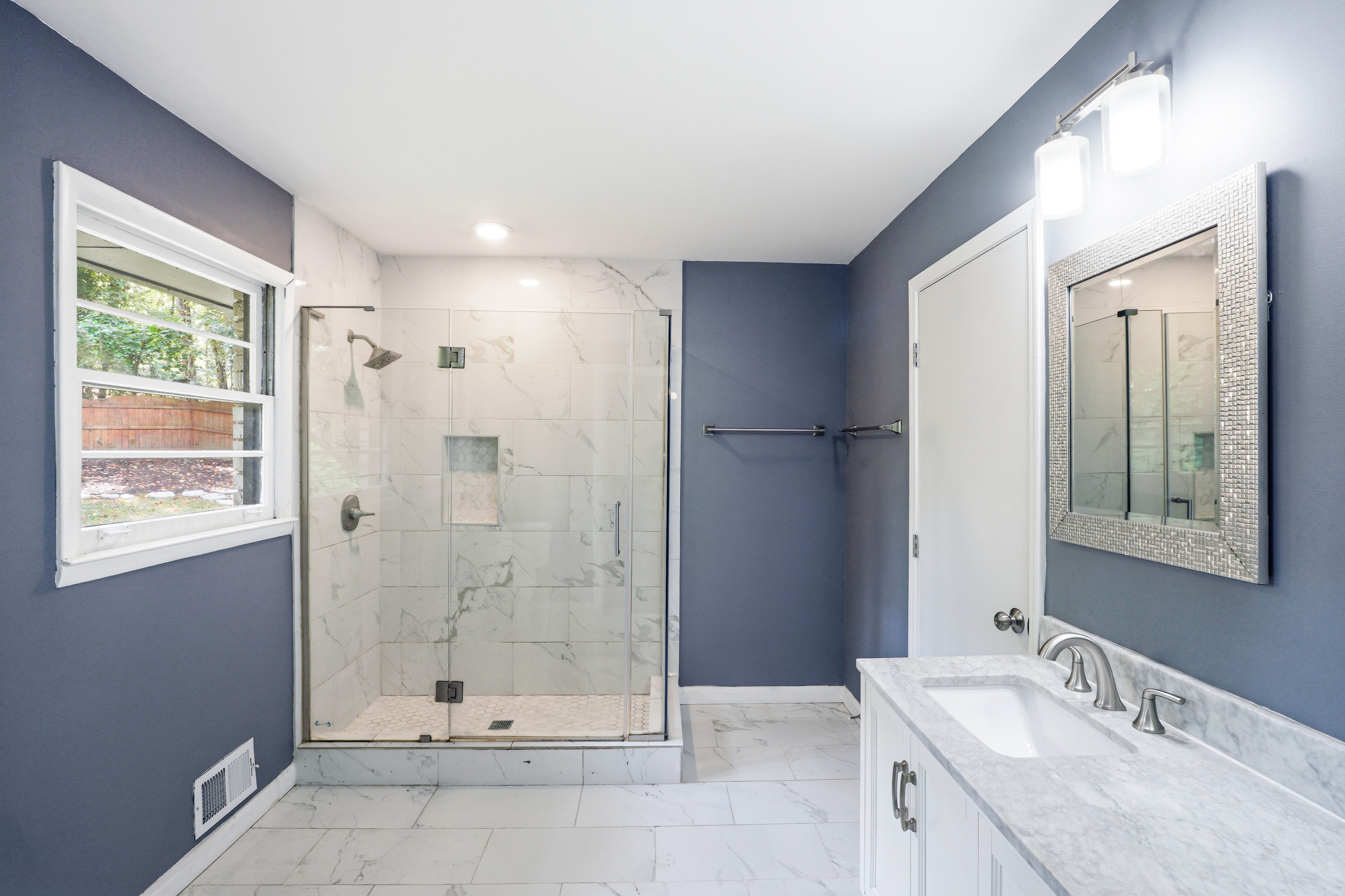 Photo 19 of 35 of 3020 Landrum Dr SW, Atlanta, GA