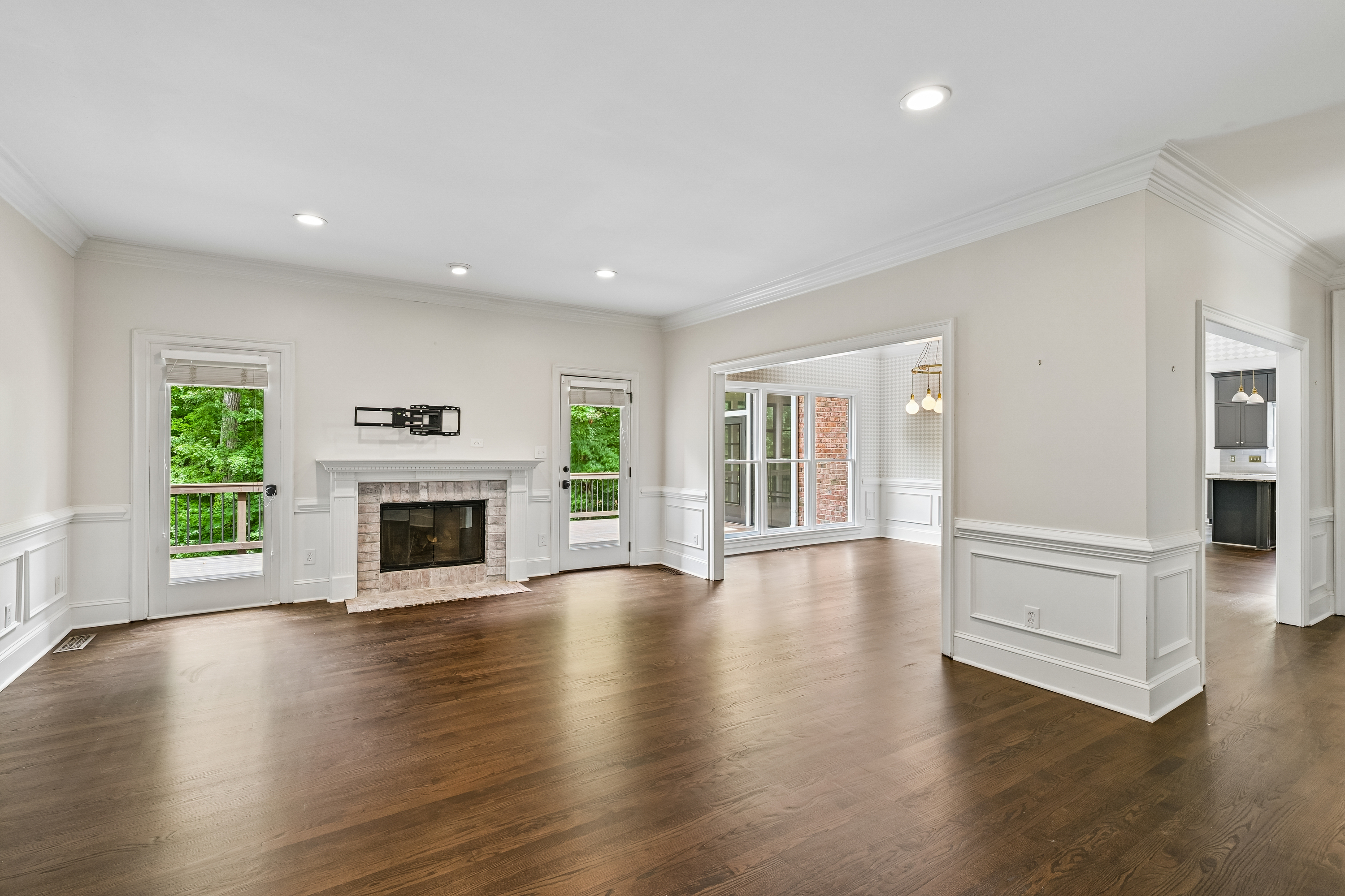 Photo 3 of 53 of 5609 Camilla Dr, Charlotte, NC