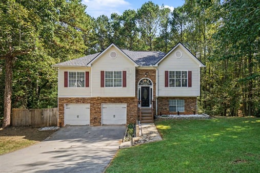 Photo 1 of 18 of 402 Eileen Cir, Canton, GA