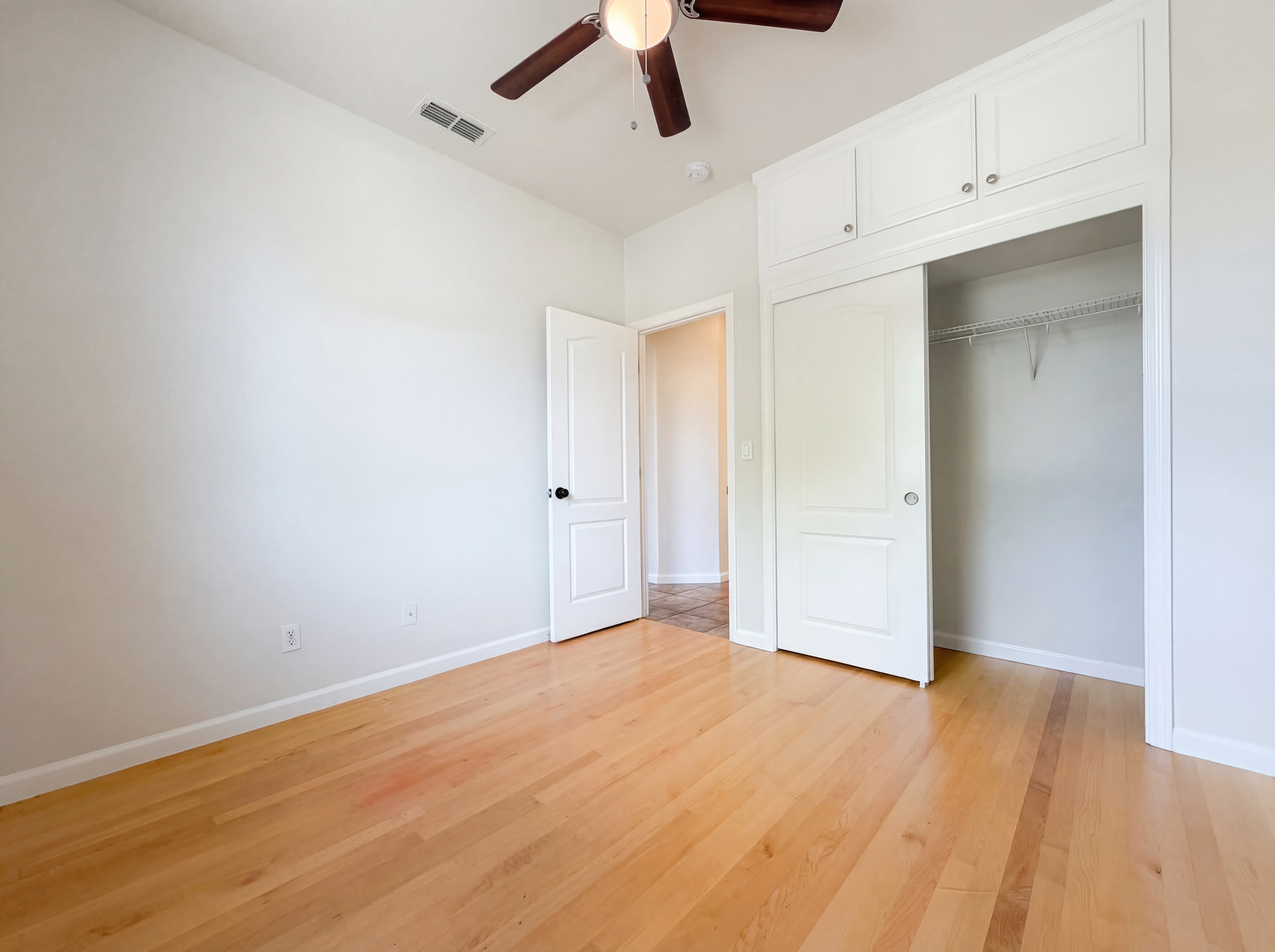 Photo 4 of 22 of 400 Caravaggio Cir, Sacramento, CA