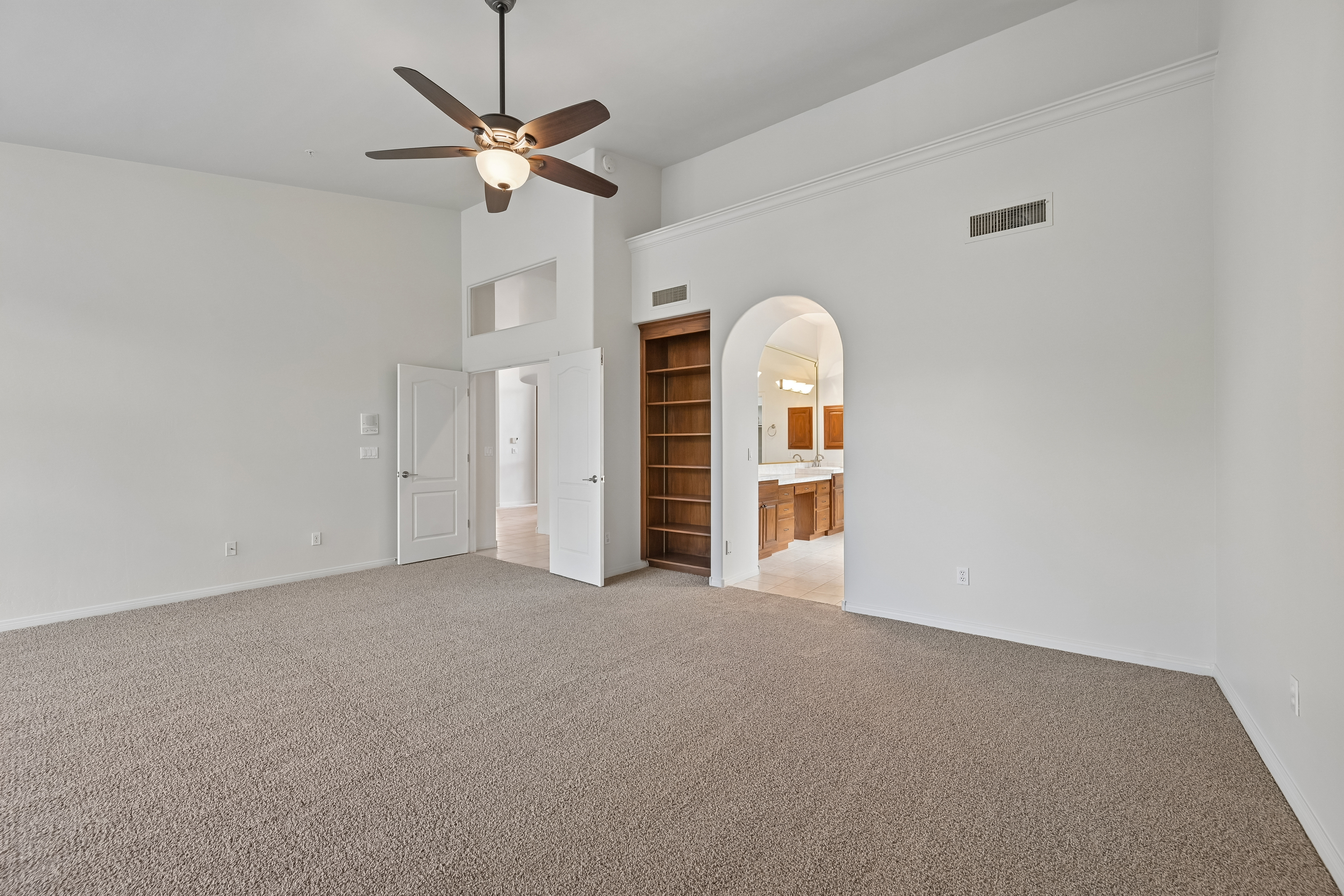 Photo 21 of 42 of 12158 E Ironwood Dr, Scottsdale, AZ
