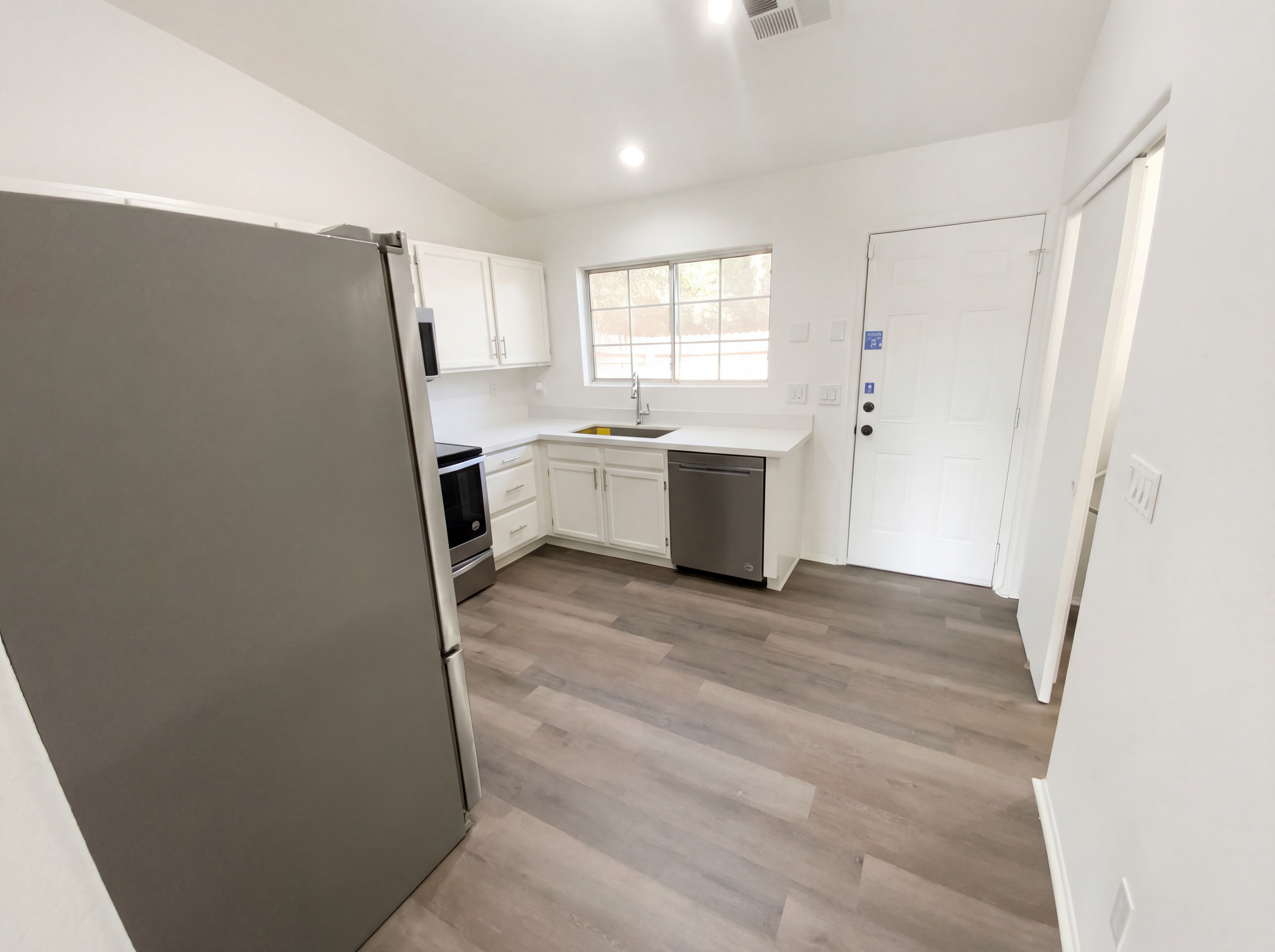 Photo 13 of 21 of 10101 N 91st Ave, Peoria, AZ