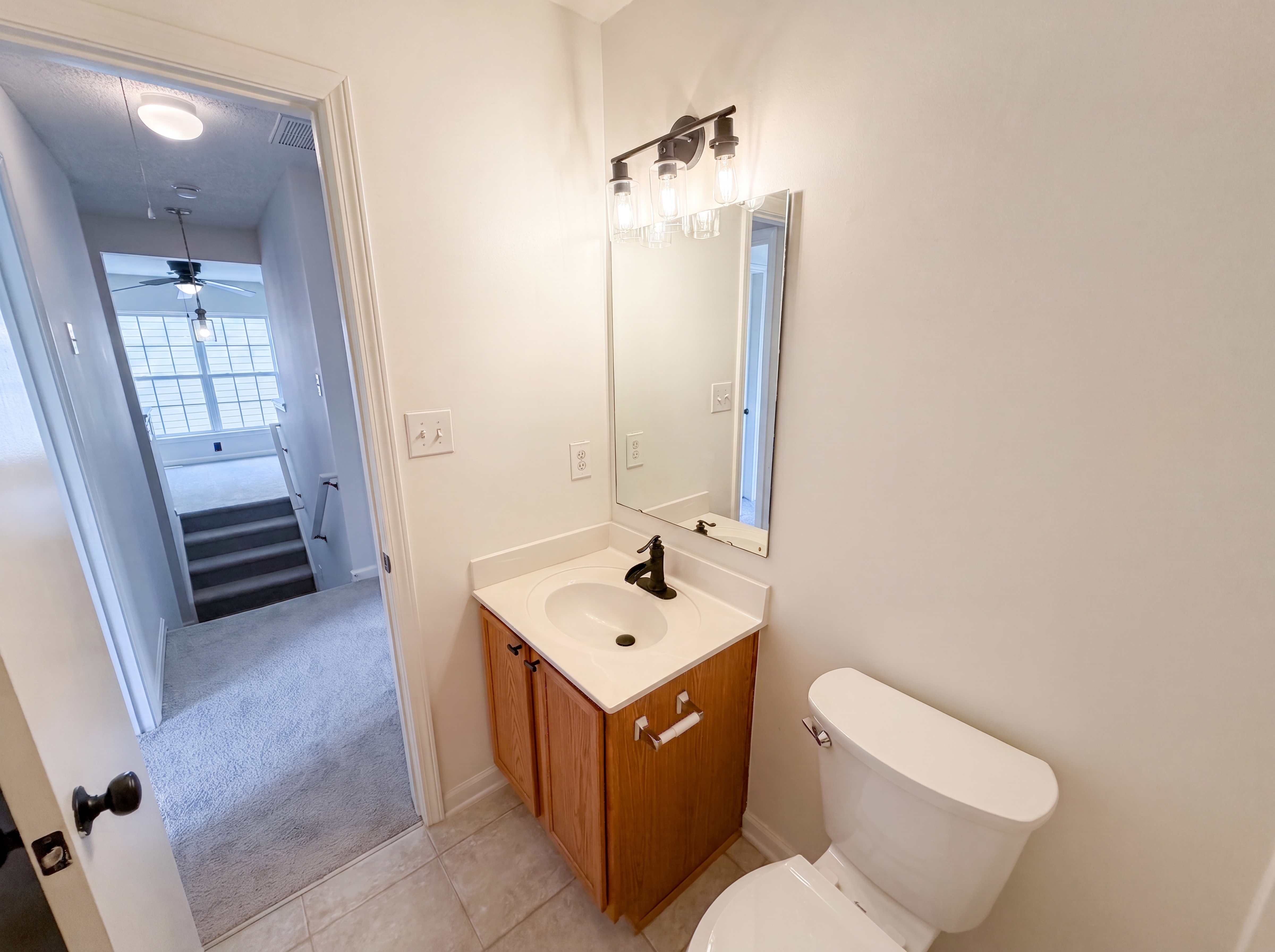 Photo 16 of 21 of 6121 Linda Vista Ln, Charlotte, NC
