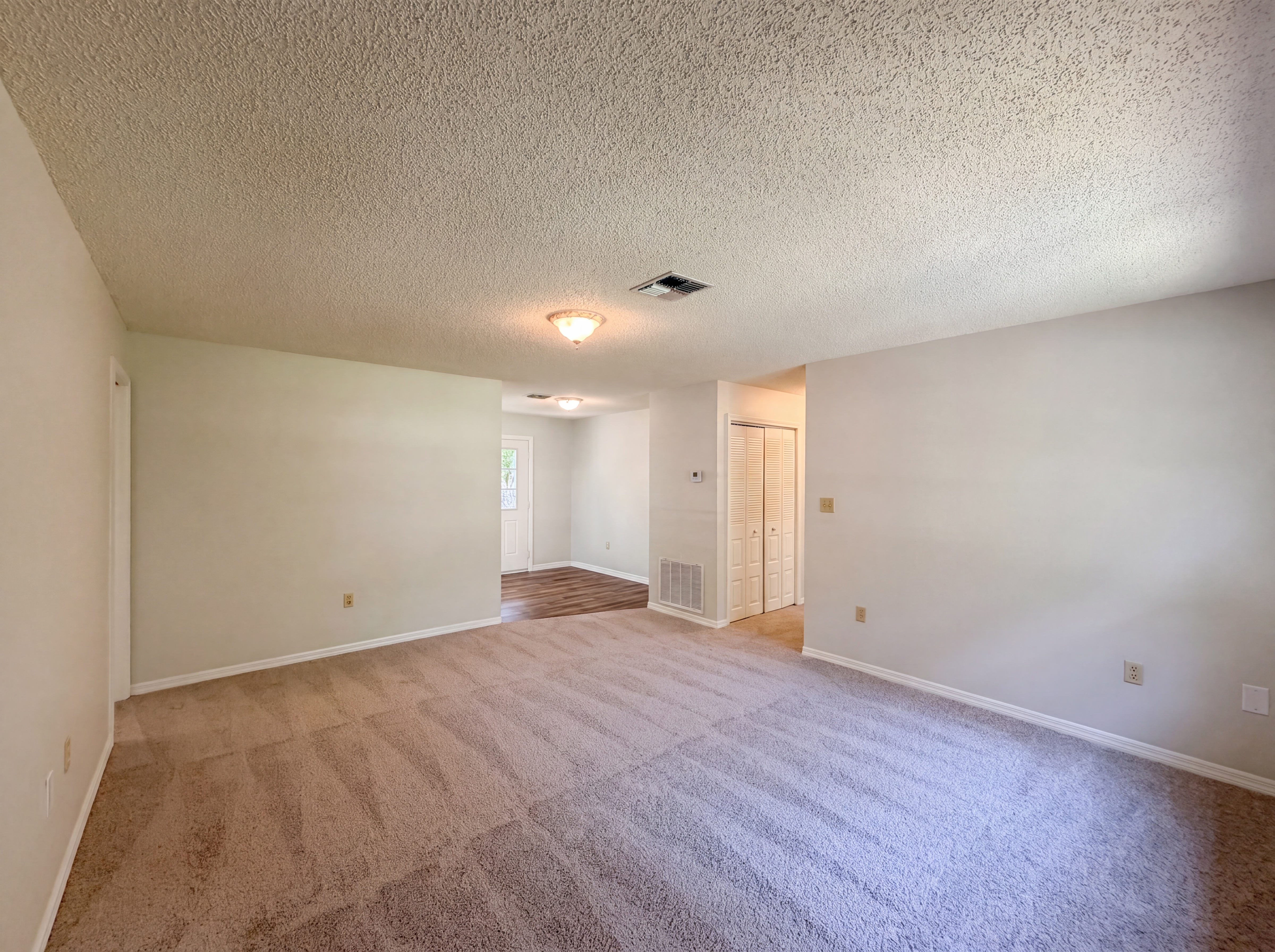 Photo 8 of 18 of 2505 Velma Ter, Leesburg, FL