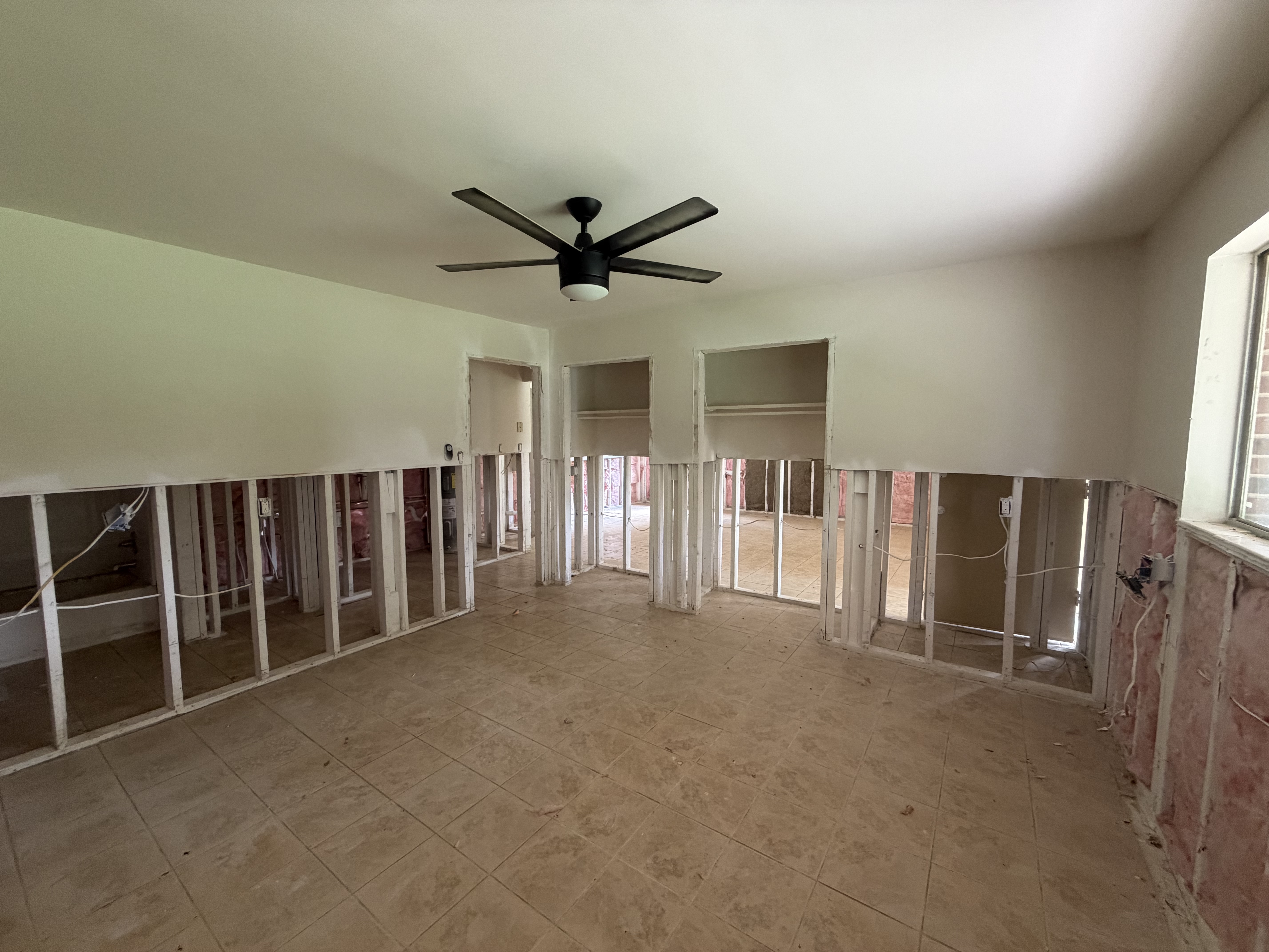 Photo 6 of 17 of 130 S Estes Dr, Chapel Hill, NC