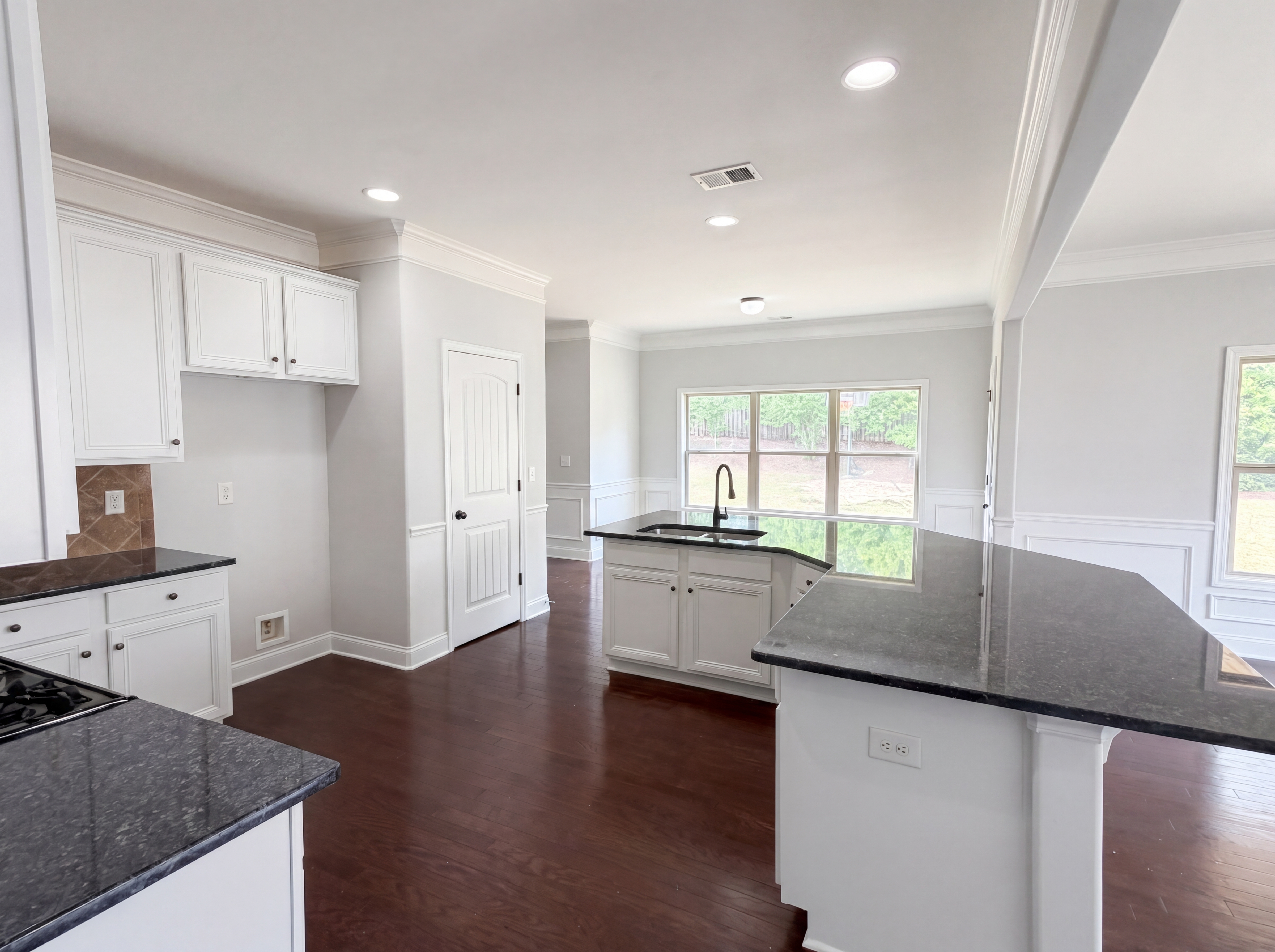 Photo 11 of 33 of 248 Colfax Dr, Boiling Springs, SC