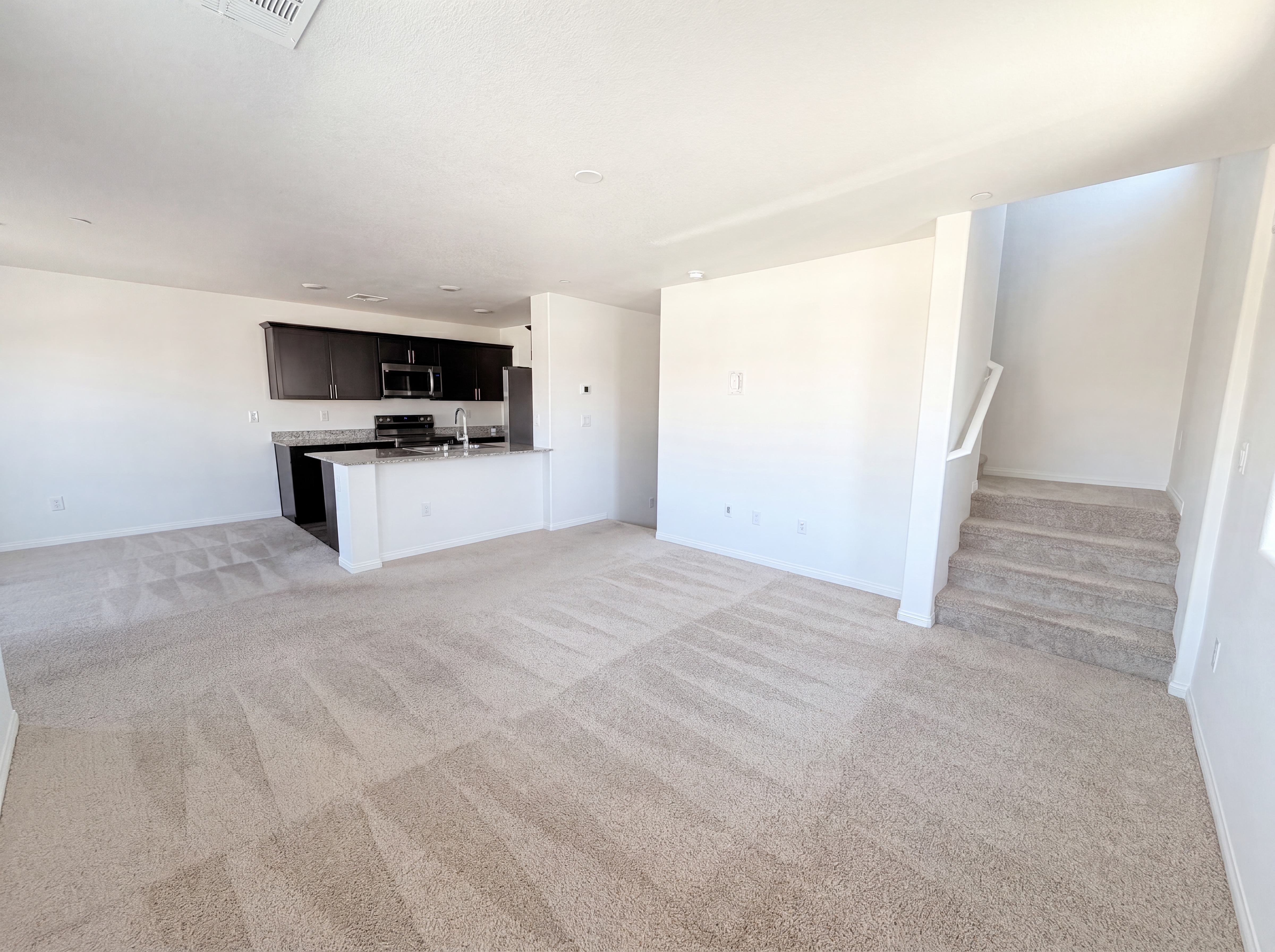 Photo 10 of 39 of 6929 Crimson Shadow St, North Las Vegas, NV