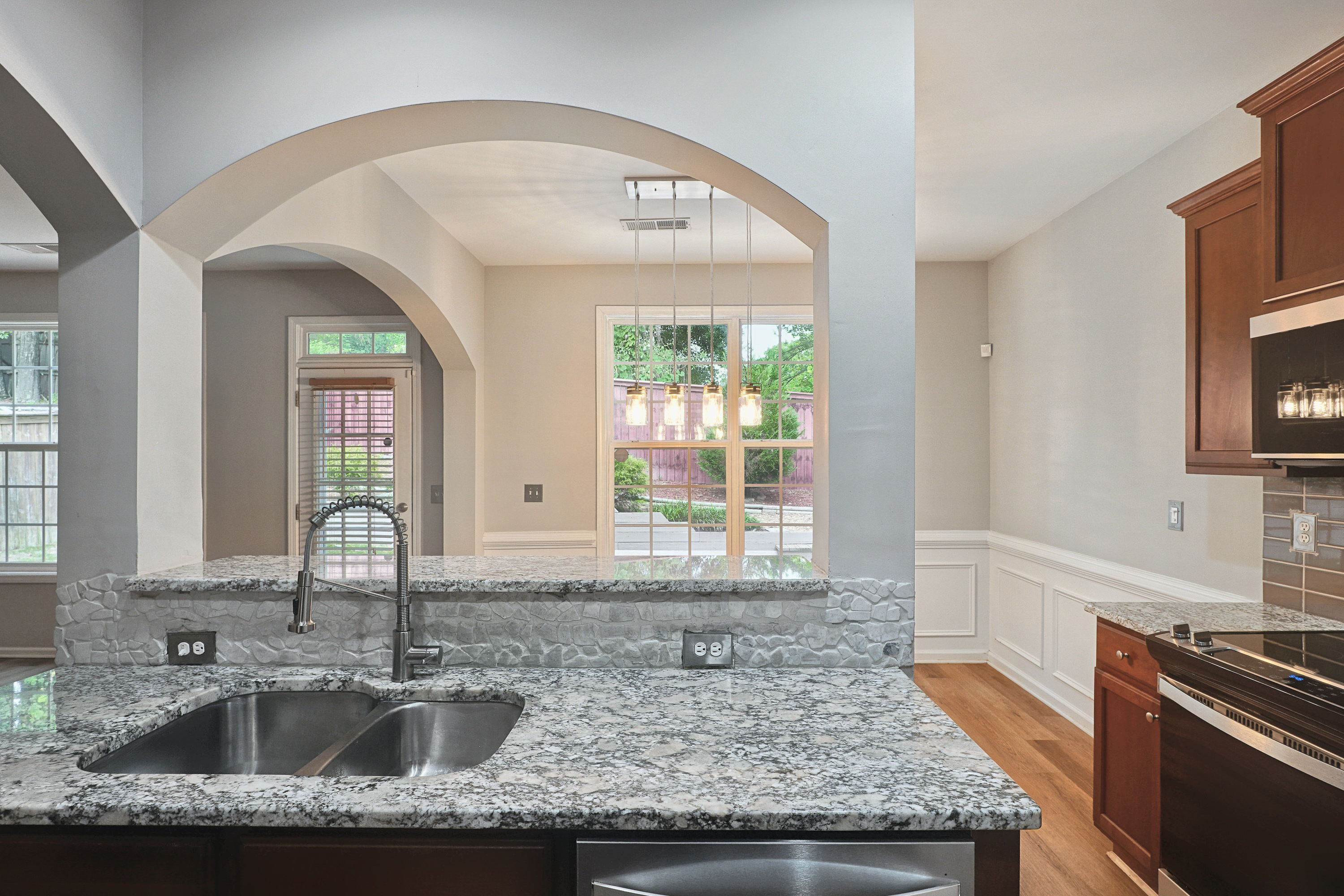 Photo 10 of 27 of 5659 Chatham Cir, Norcross, GA