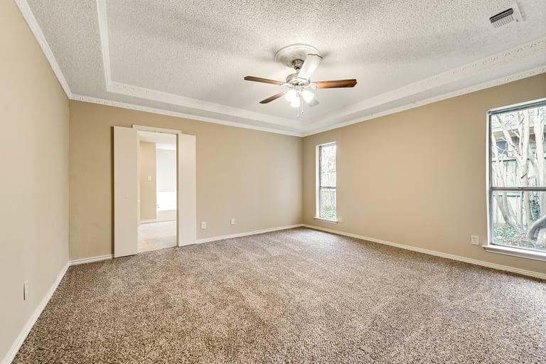 Photo 20 of 31 - 2533 Indian Hills Dr, Plano, TX 75075
