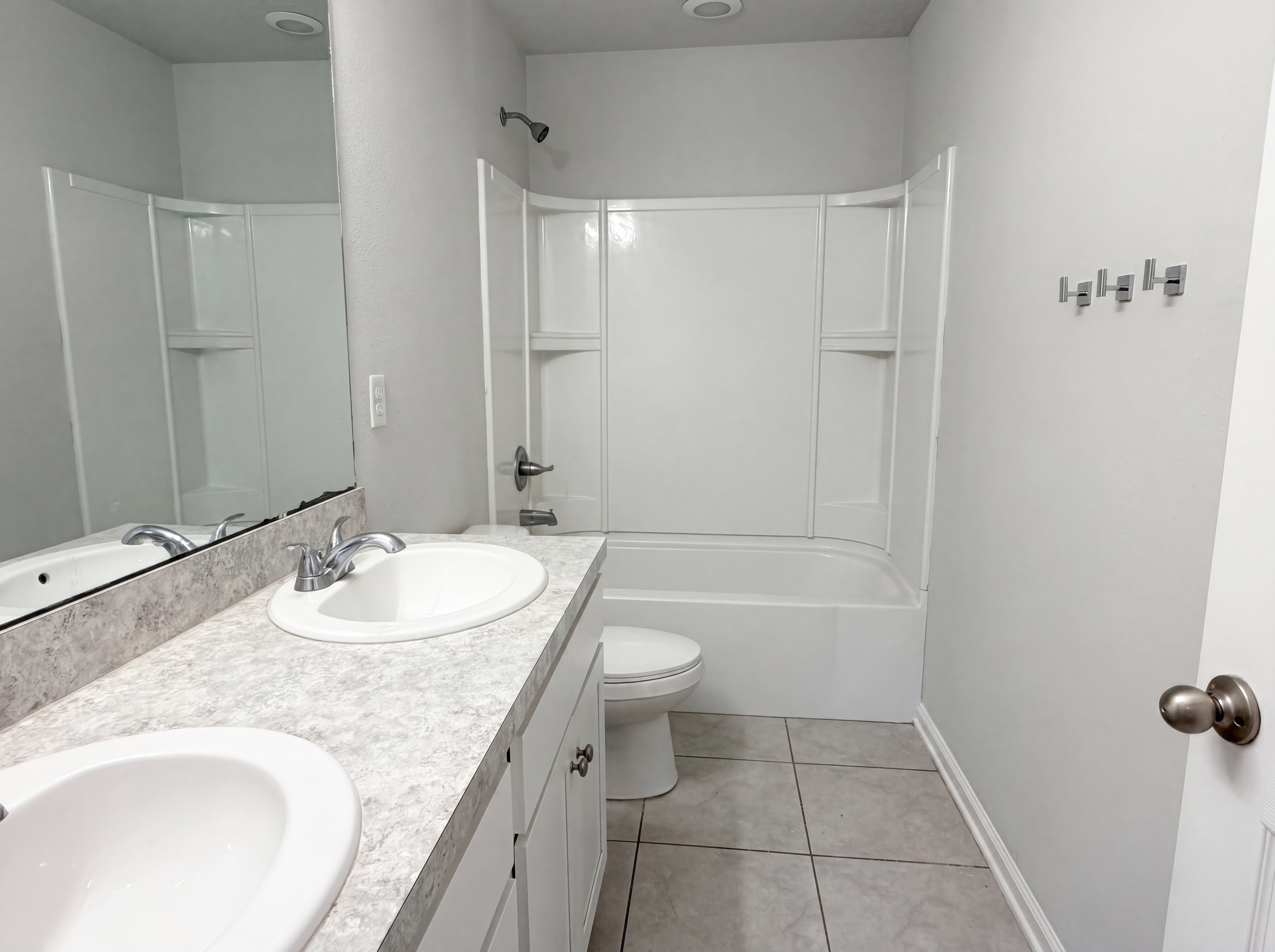 Photo 6 of 25 of 95443 Woodbridge Pkwy, Fernandina Beach, FL