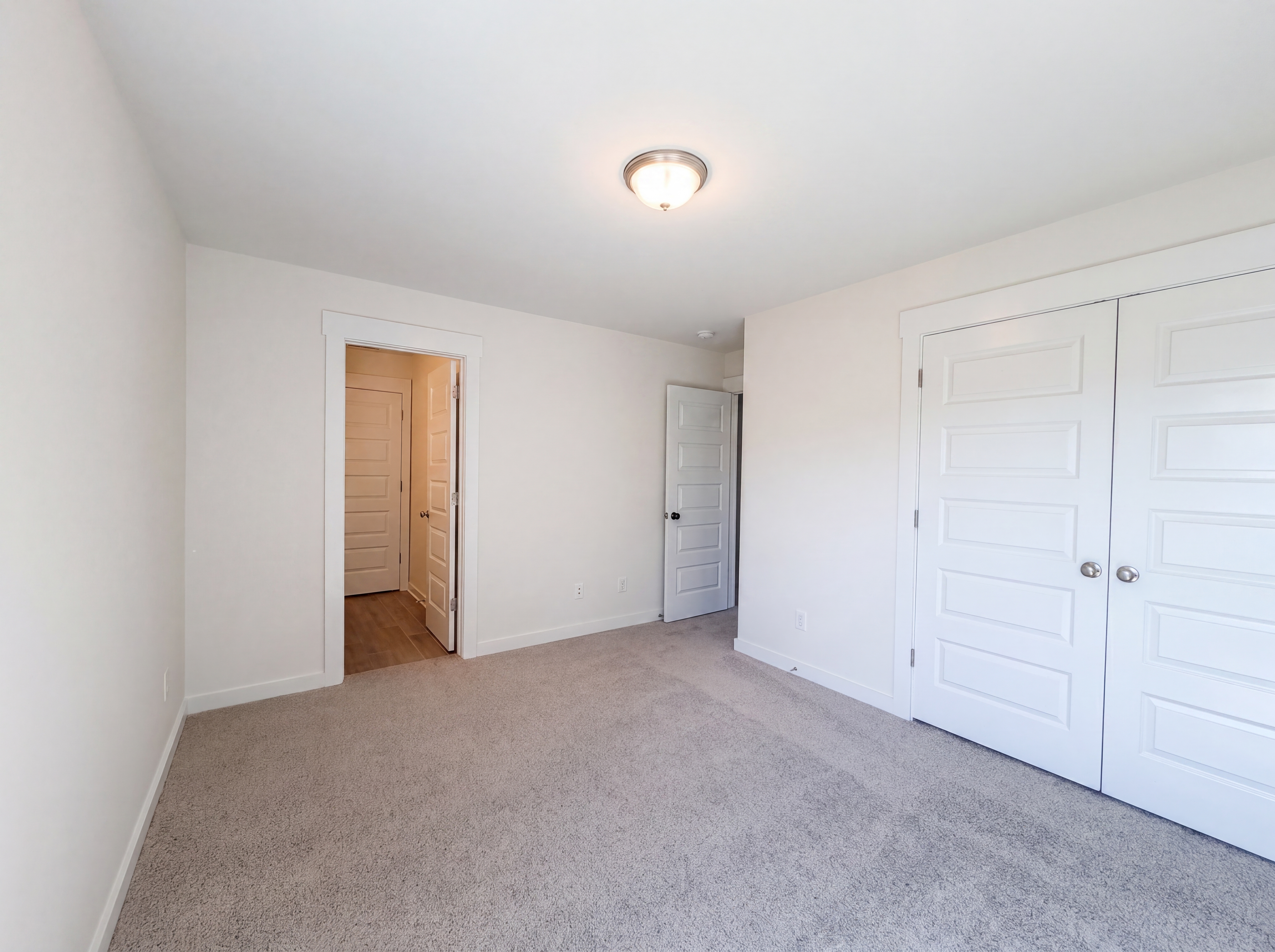Photo 16 of 31 of 3372 Vinemont Dr, Thompsons Station, TN