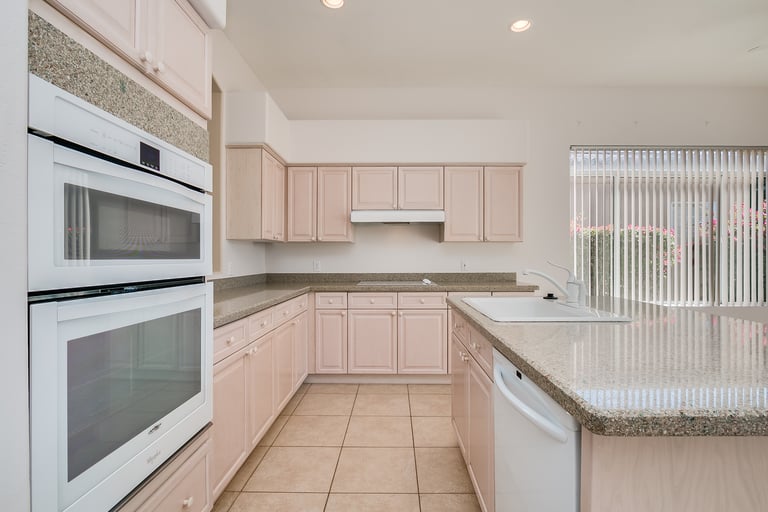 Photo 7 of 34 - 4147 E Hancock Dr, Phoenix, AZ 85028
