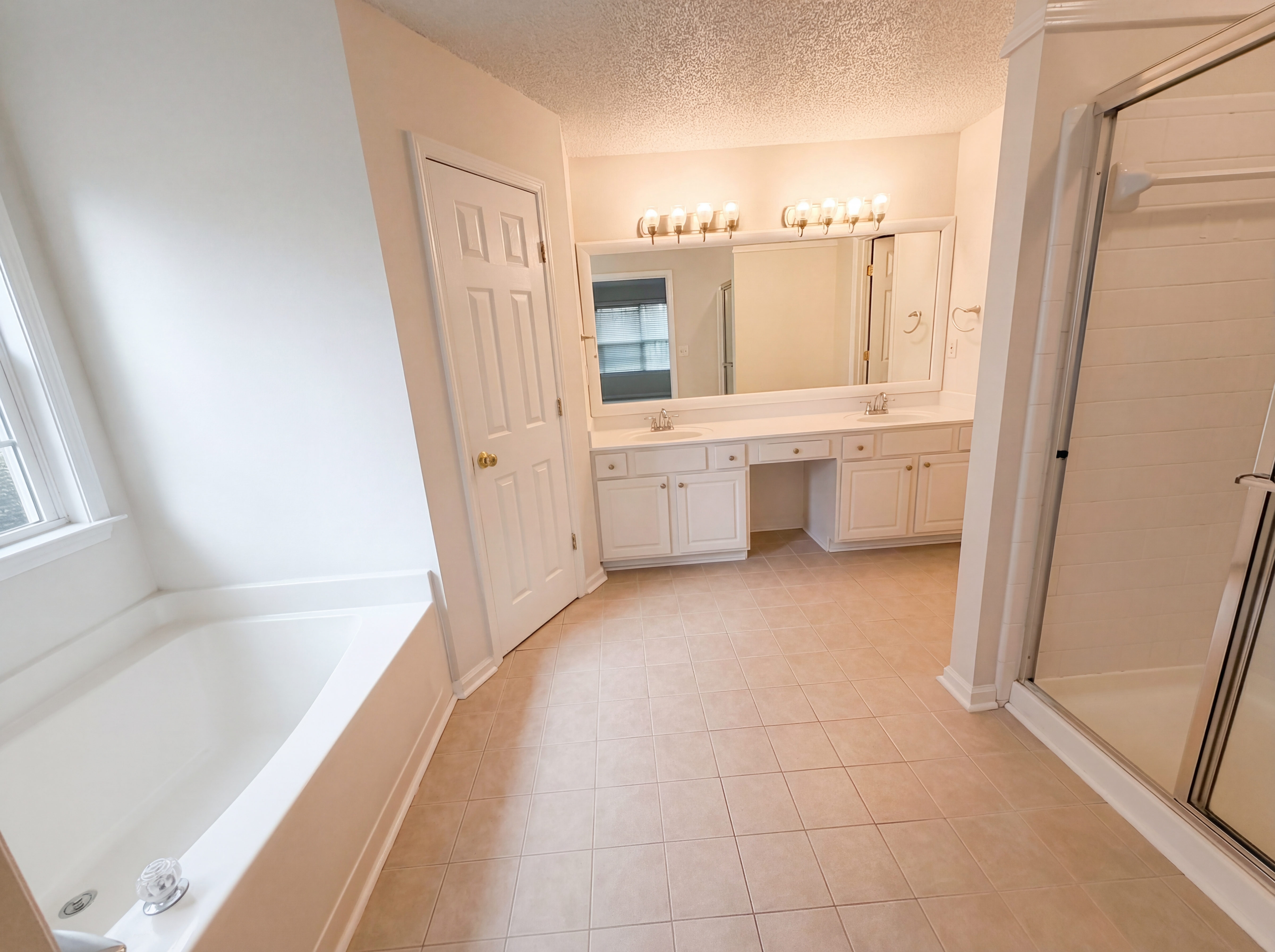 Photo 6 of 45 of 3935 Lake Lanier Dr, Duluth, GA