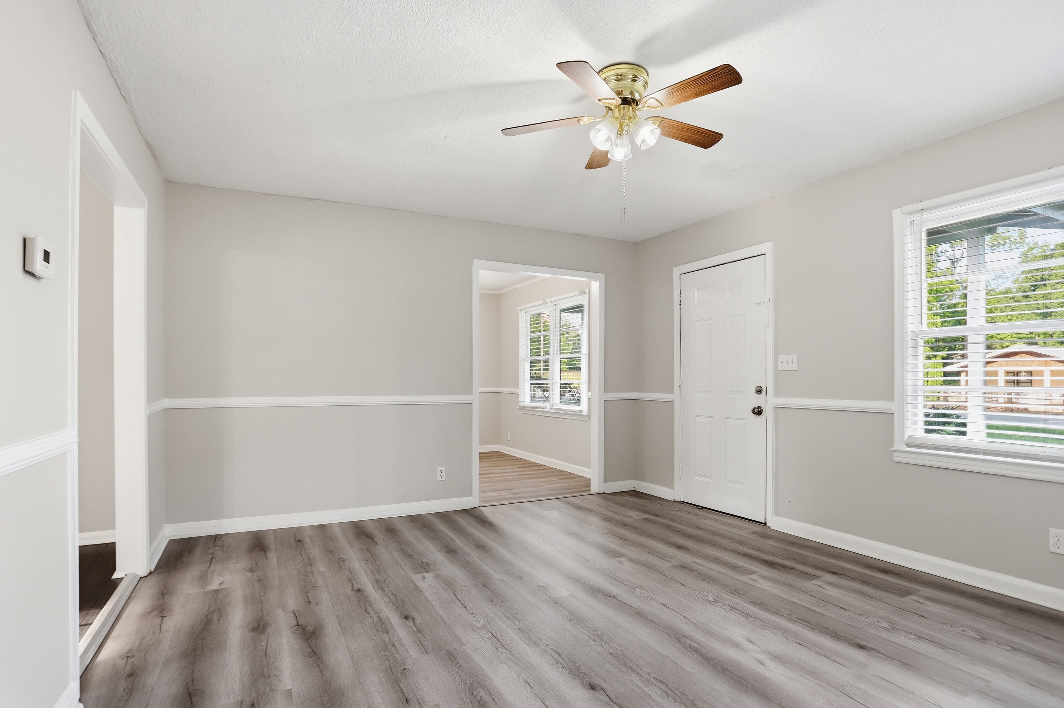Photo 3 of 22 of 4570 Old Cowan Rd, Acworth, GA