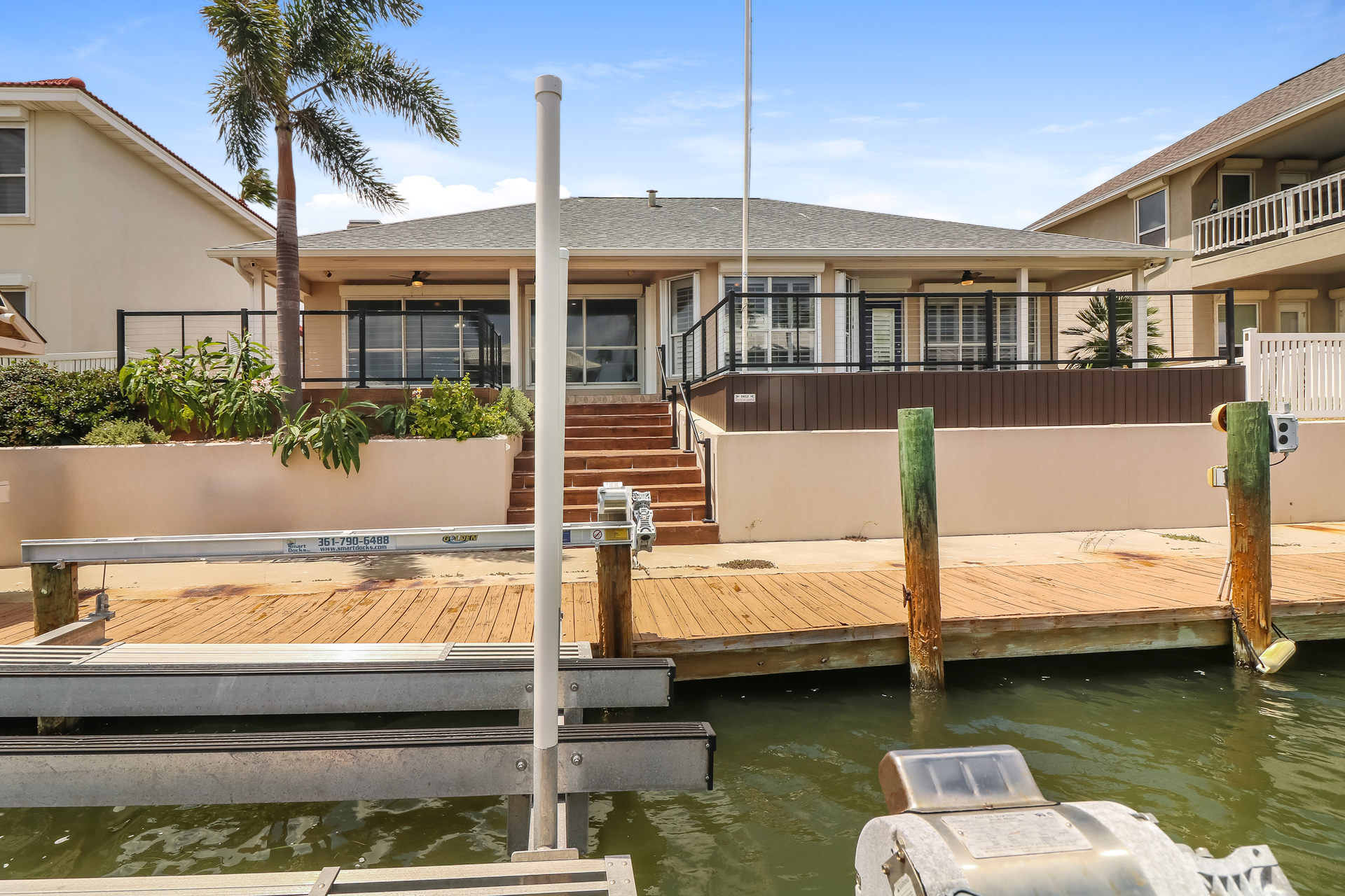 Photo 5 of 21 of 133 Sea Breeze Dr, Aransas Pass, TX