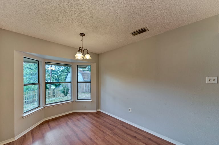 Photo 9 of 23 - 4234 Rush Springs Dr, Arlington, TX 76016