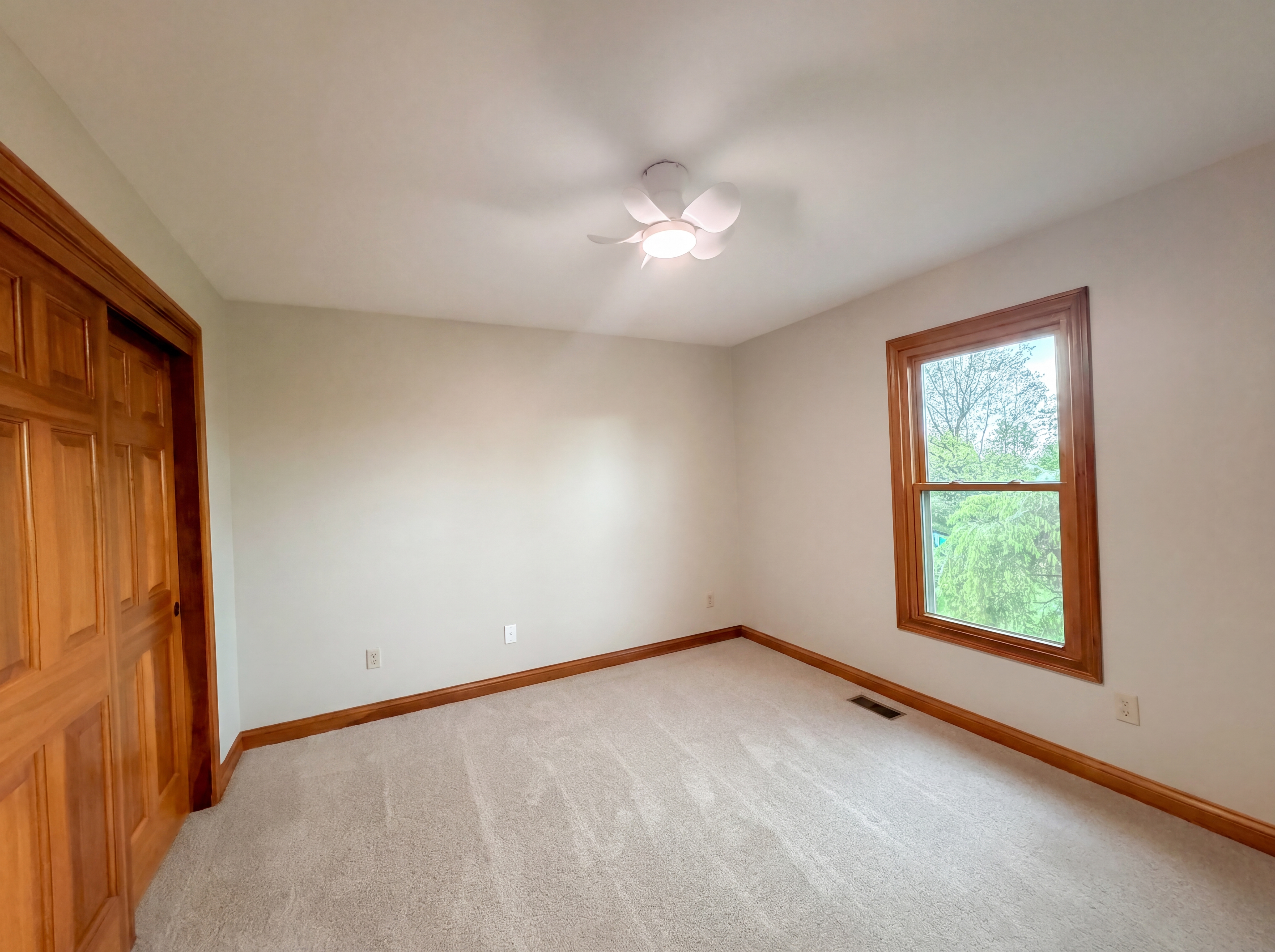 Photo 12 of 40 of 4758 Carriage Dr, Mason, OH